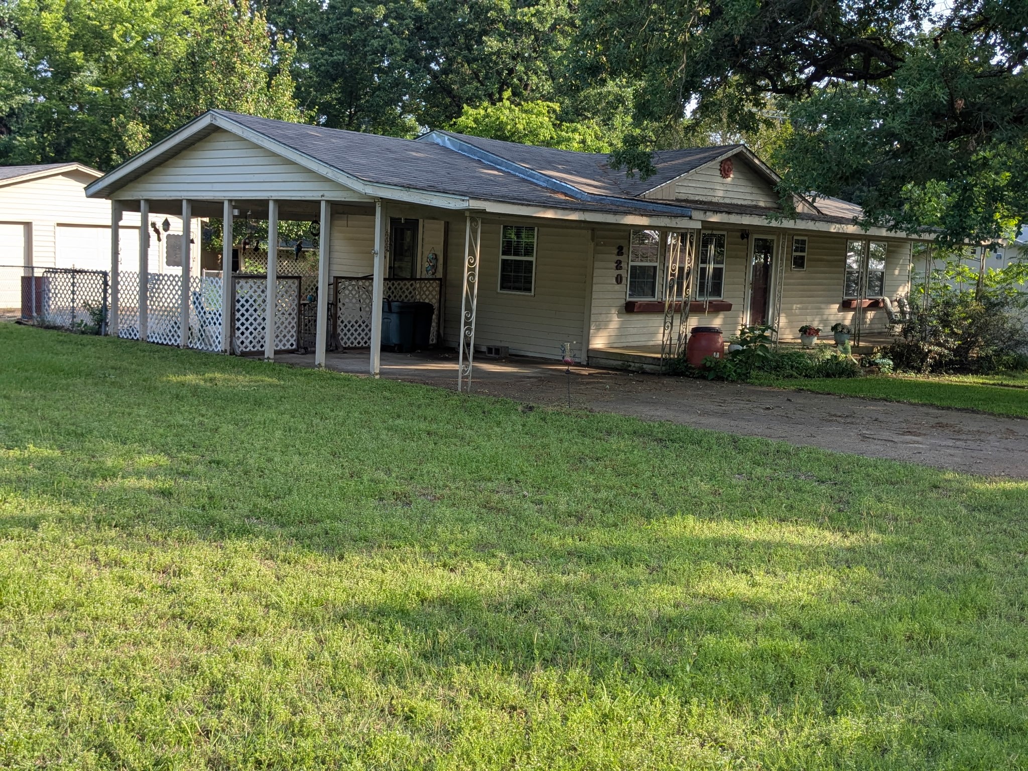 220 Littlefield Drive East Tawakoni TX 75472