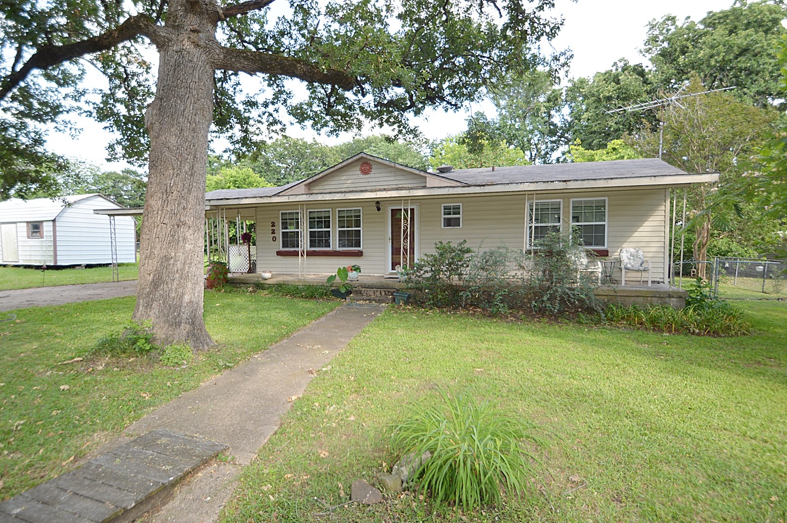 220 Littlefield Drive East Tawakoni TX 75472