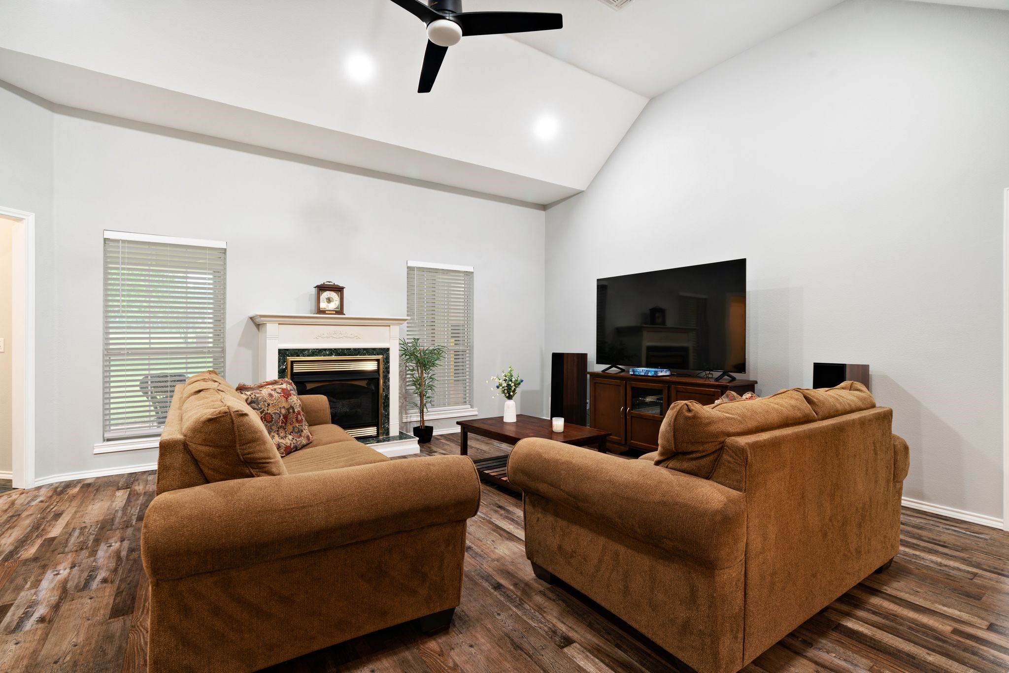 2735 Meadow Lane Reno TX 75462