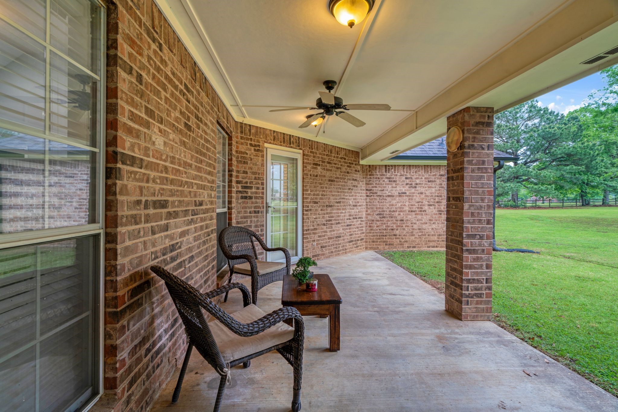 2735 Meadow Lane Reno TX 75462