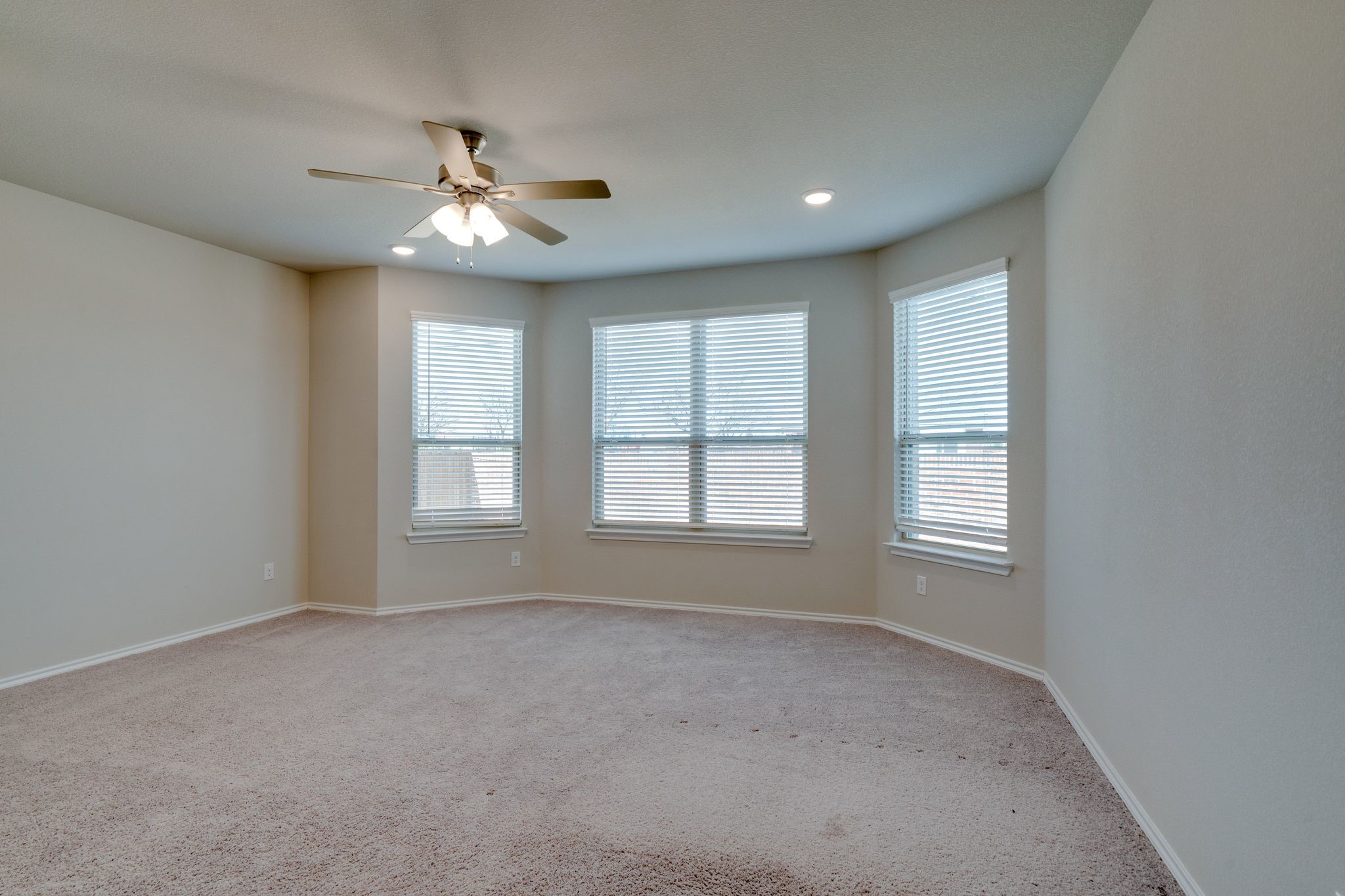 707 Ranchvale Court Arlington TX 76002
