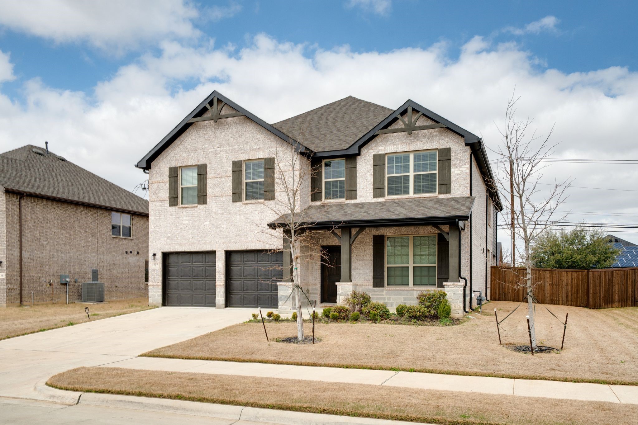 707 Ranchvale Court Arlington TX 76002