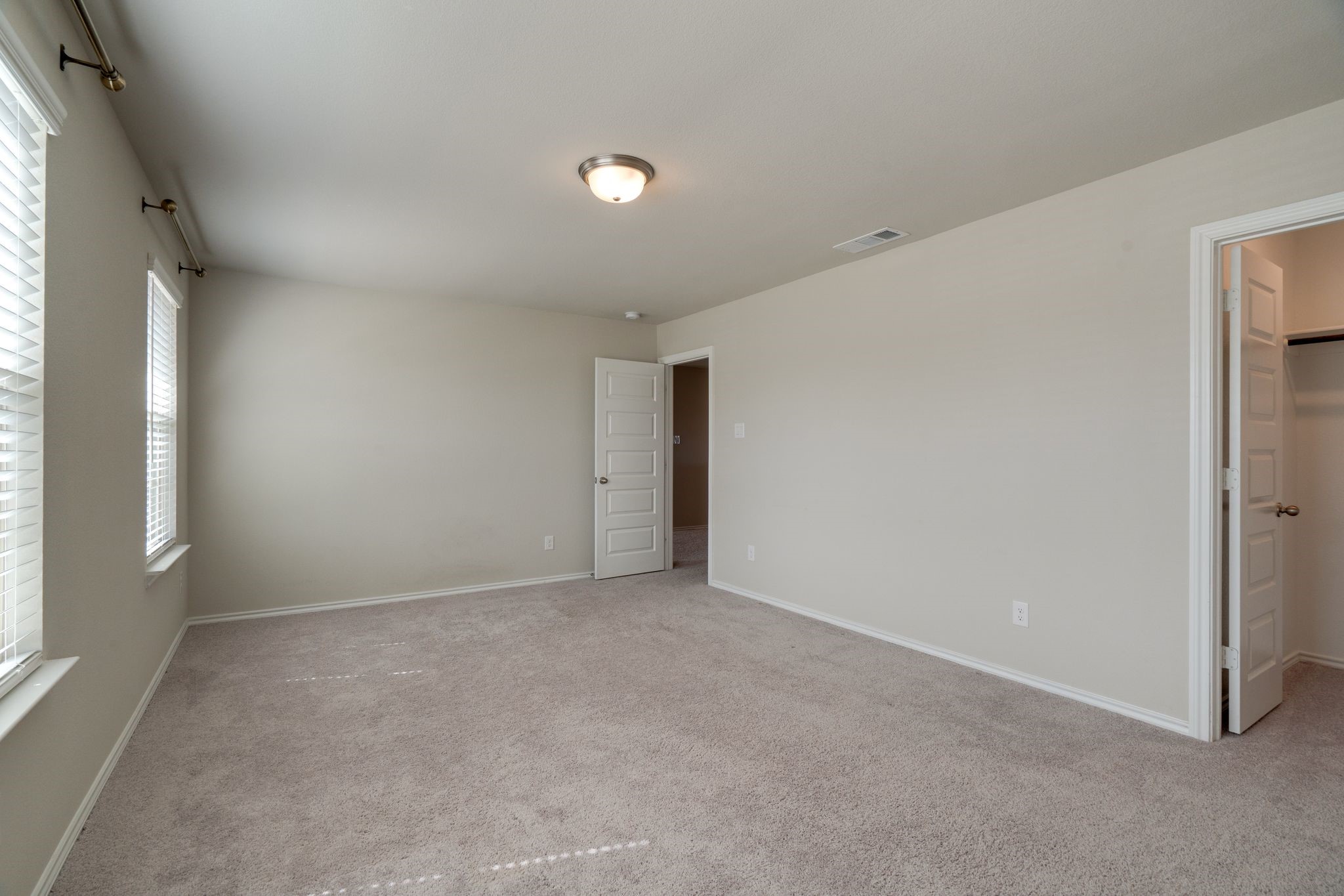 707 Ranchvale Court Arlington TX 76002