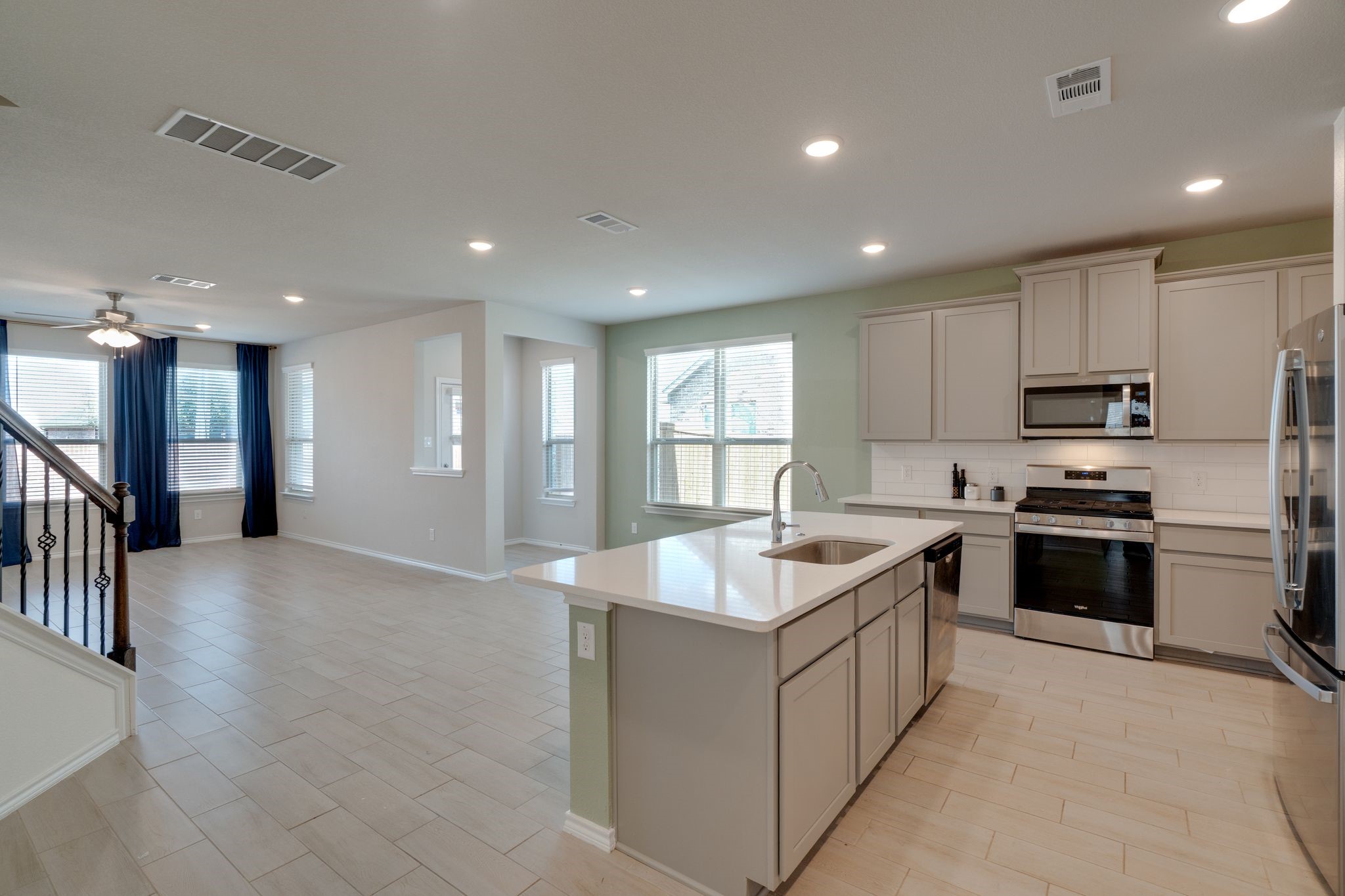 707 Ranchvale Court Arlington TX 76002