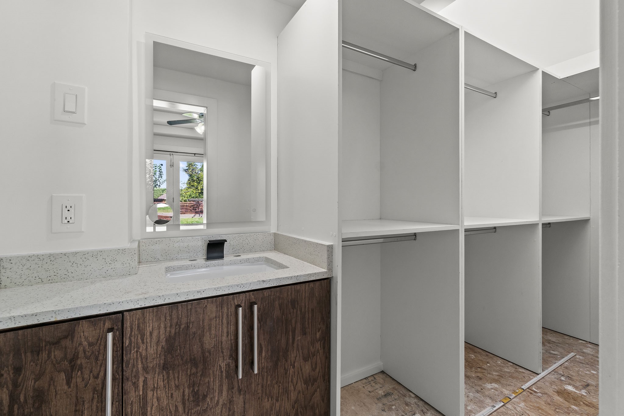 1938 Merrimac Trail Garland TX 75043
