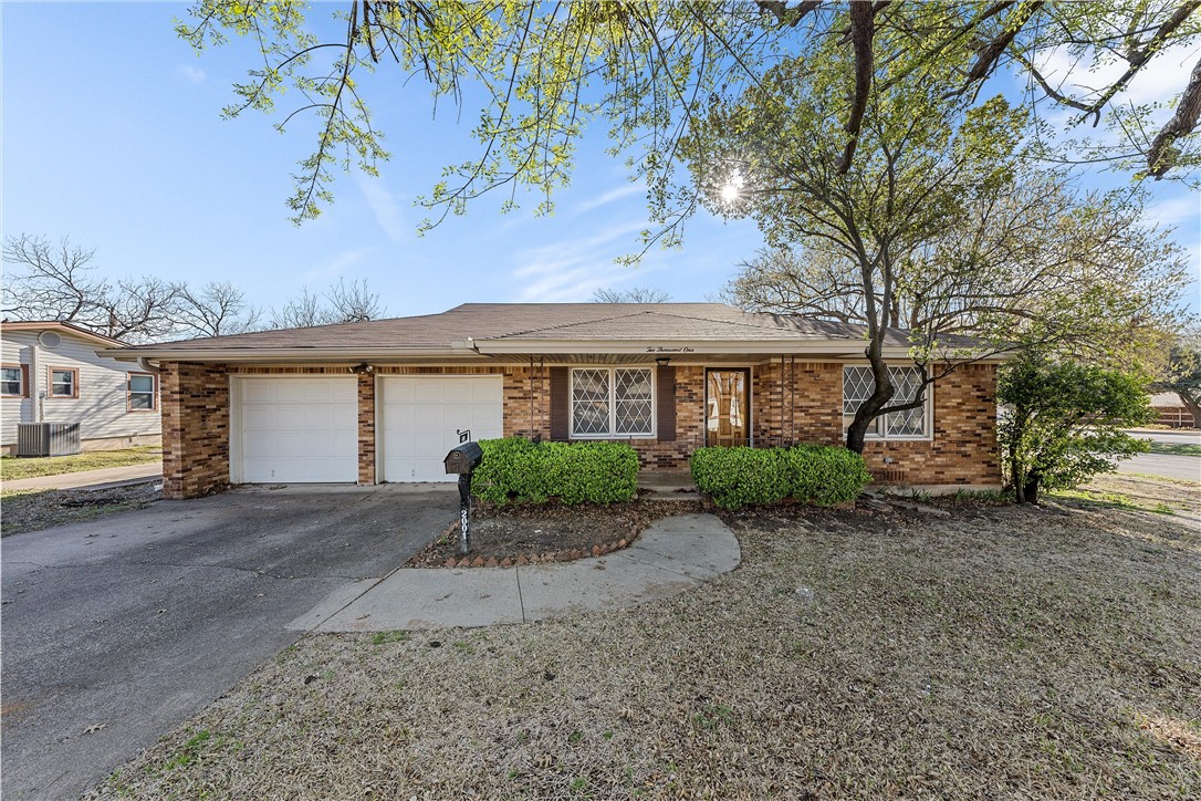 2001 Curtis Drive Waco TX 76710