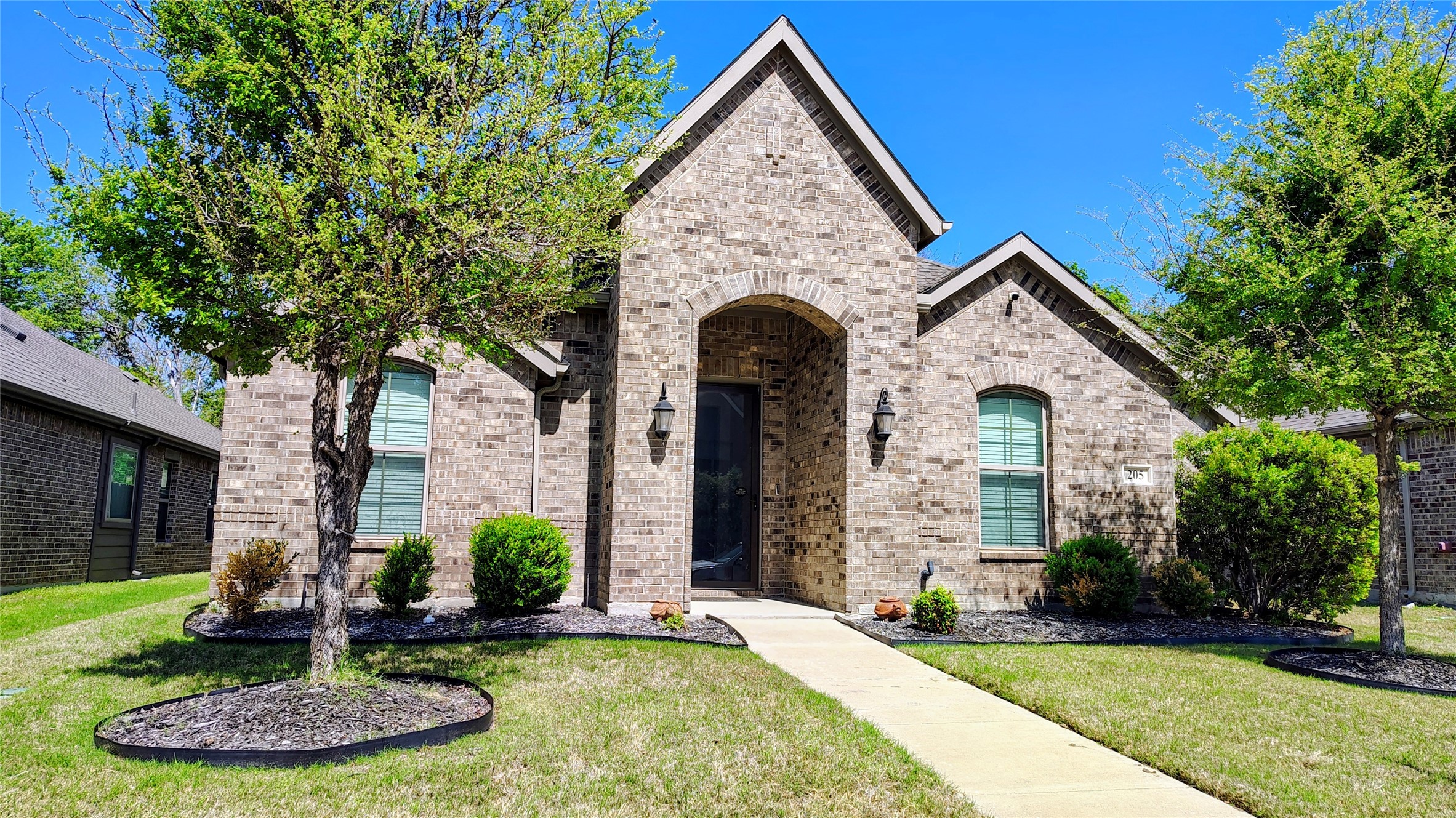 205 Violet Drive Waxahachie TX 75165