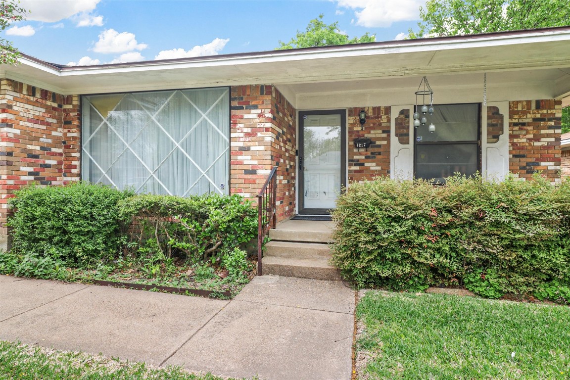 1217 Atlanta Drive Garland TX 75041