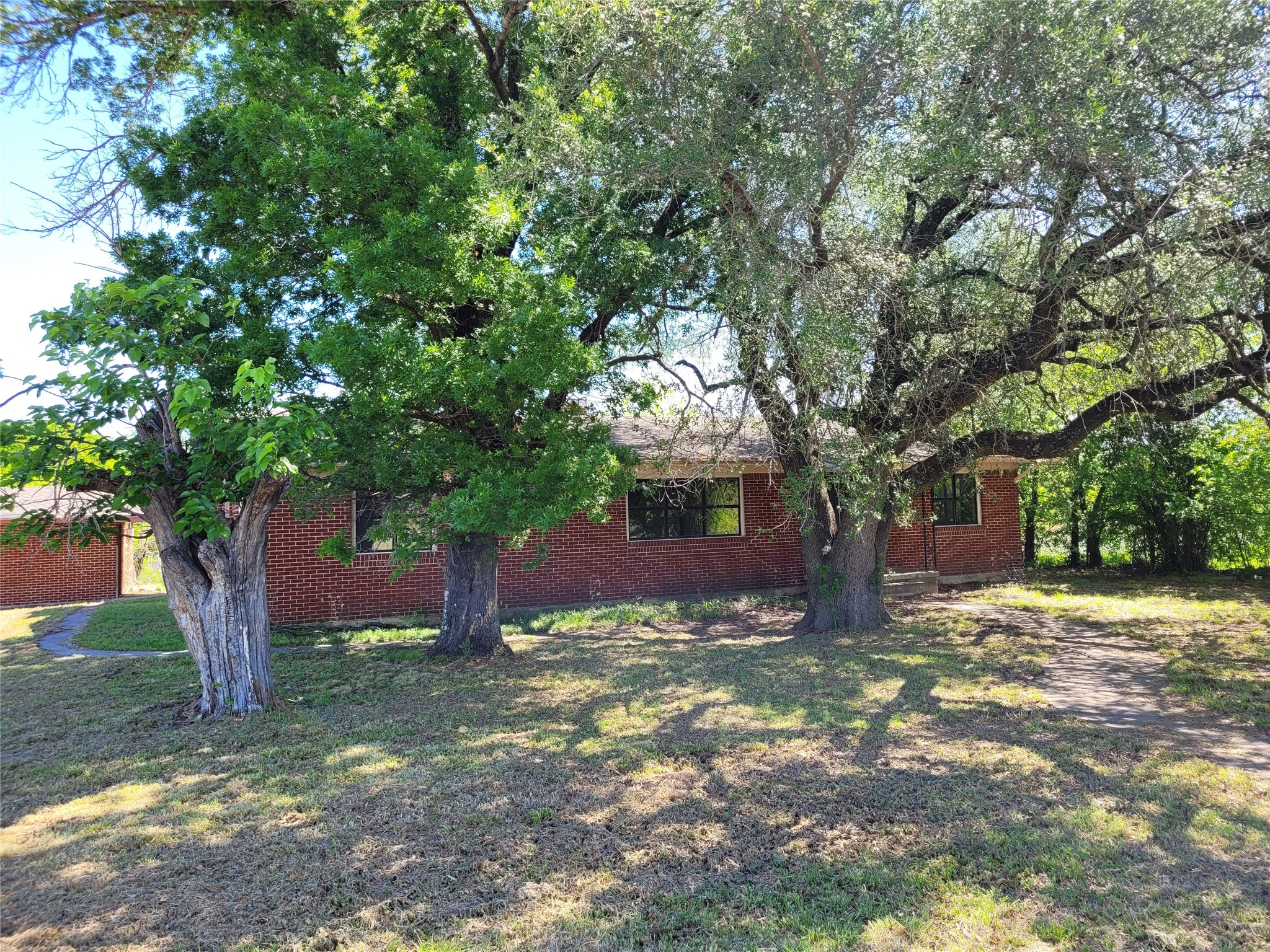 6824 175 Highway Kaufman TX 75142
