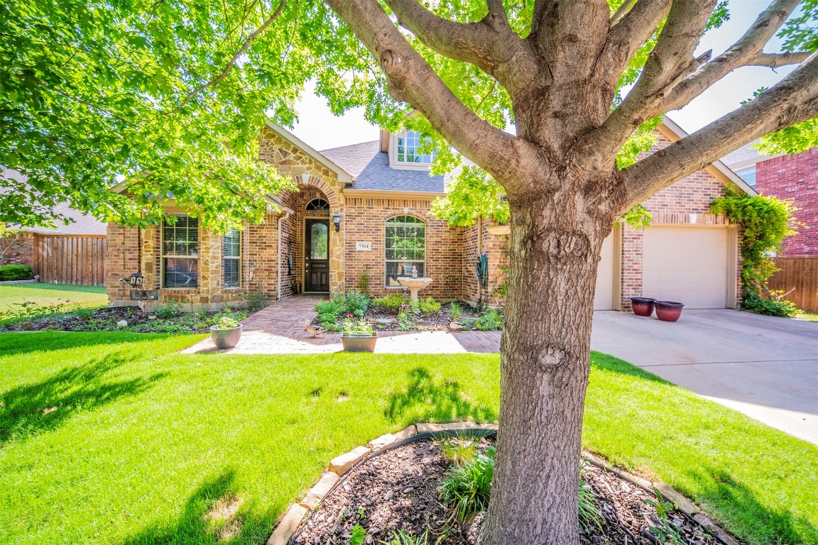 7364 Estela Grand Prairie TX 75054
