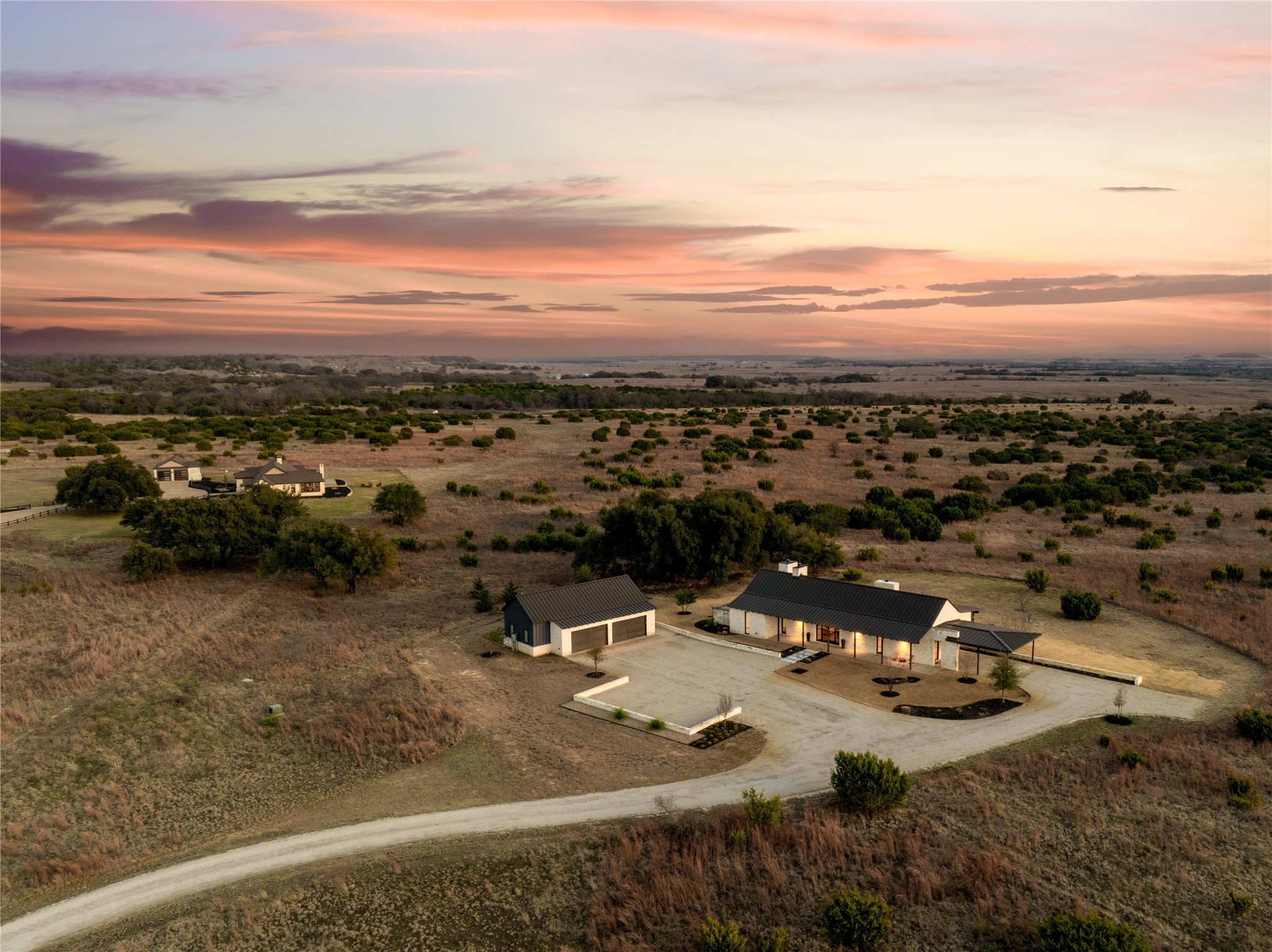 1231 Pr 21 Glen Rose TX 76690