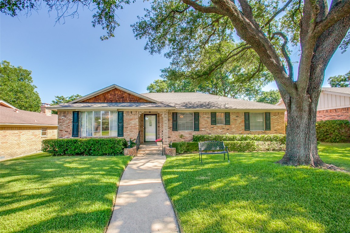 10939 Fernald Avenue Dallas TX 75218