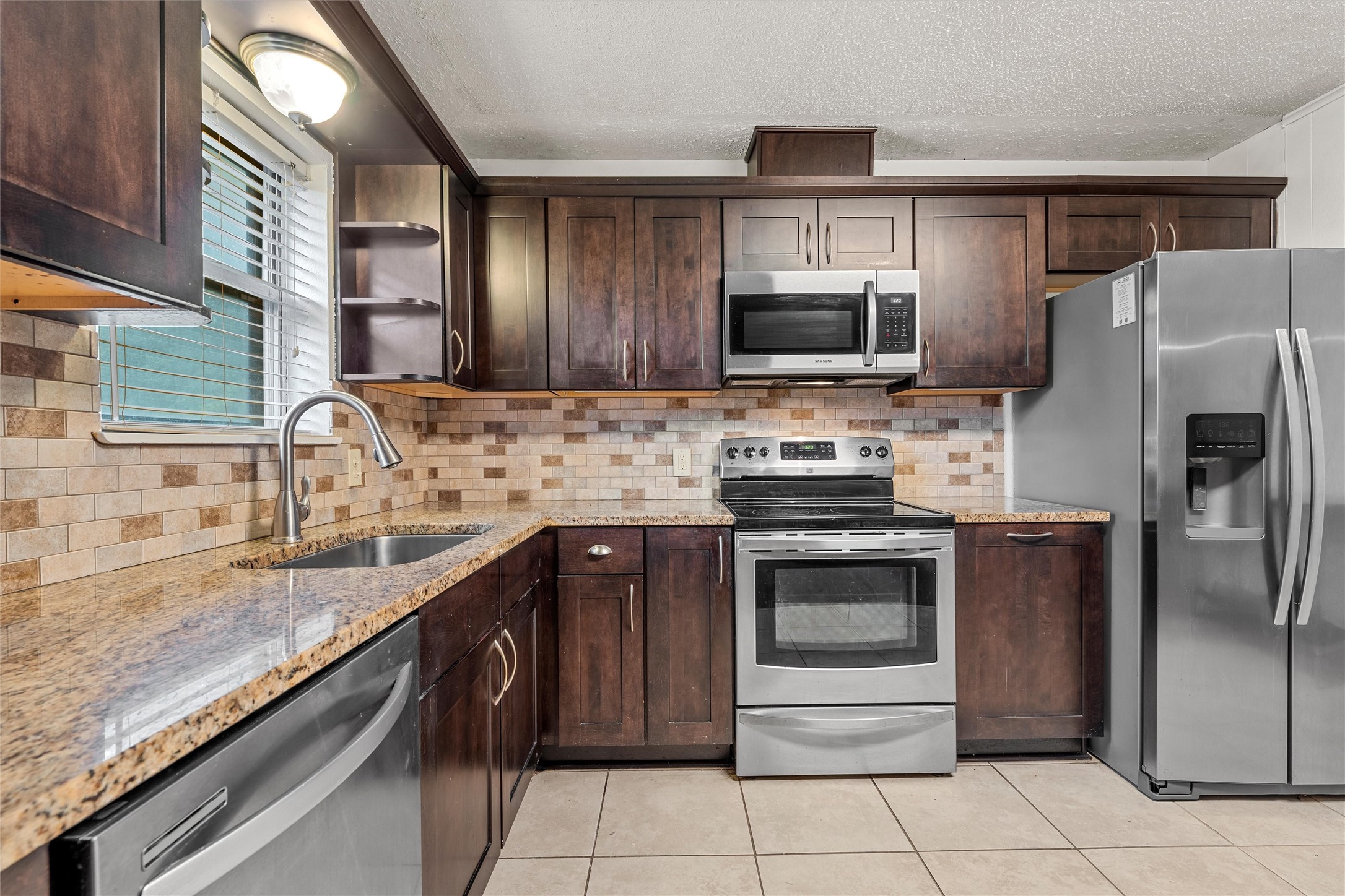 733 Arliss Drive Woodway TX 76712