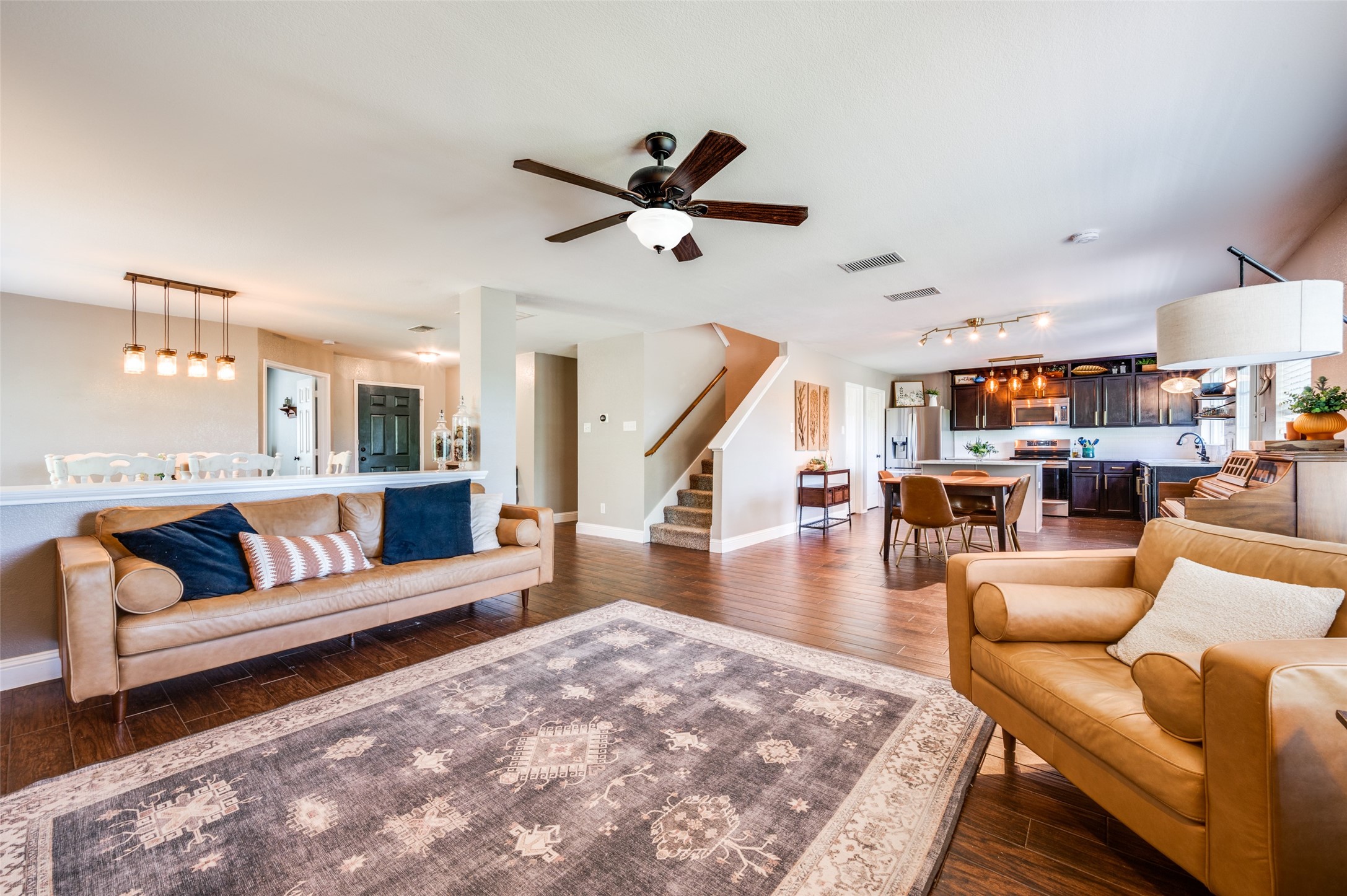 1405 Cardinal Way Aubrey TX 76227