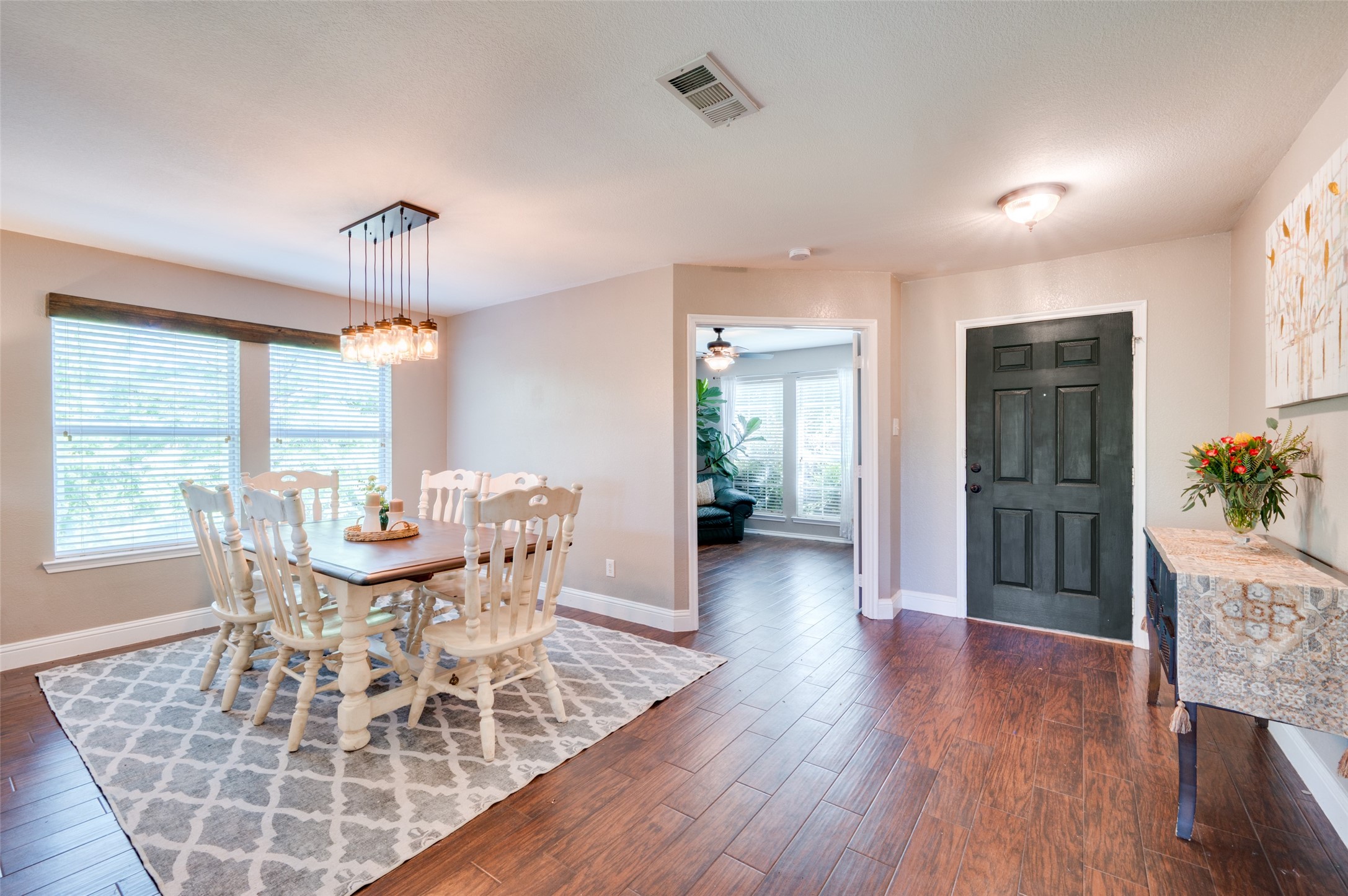 1405 Cardinal Way Aubrey TX 76227