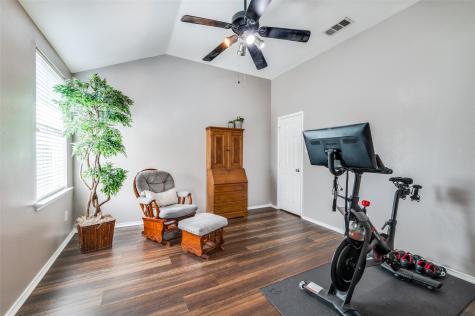1405 Cardinal Way Aubrey TX 76227