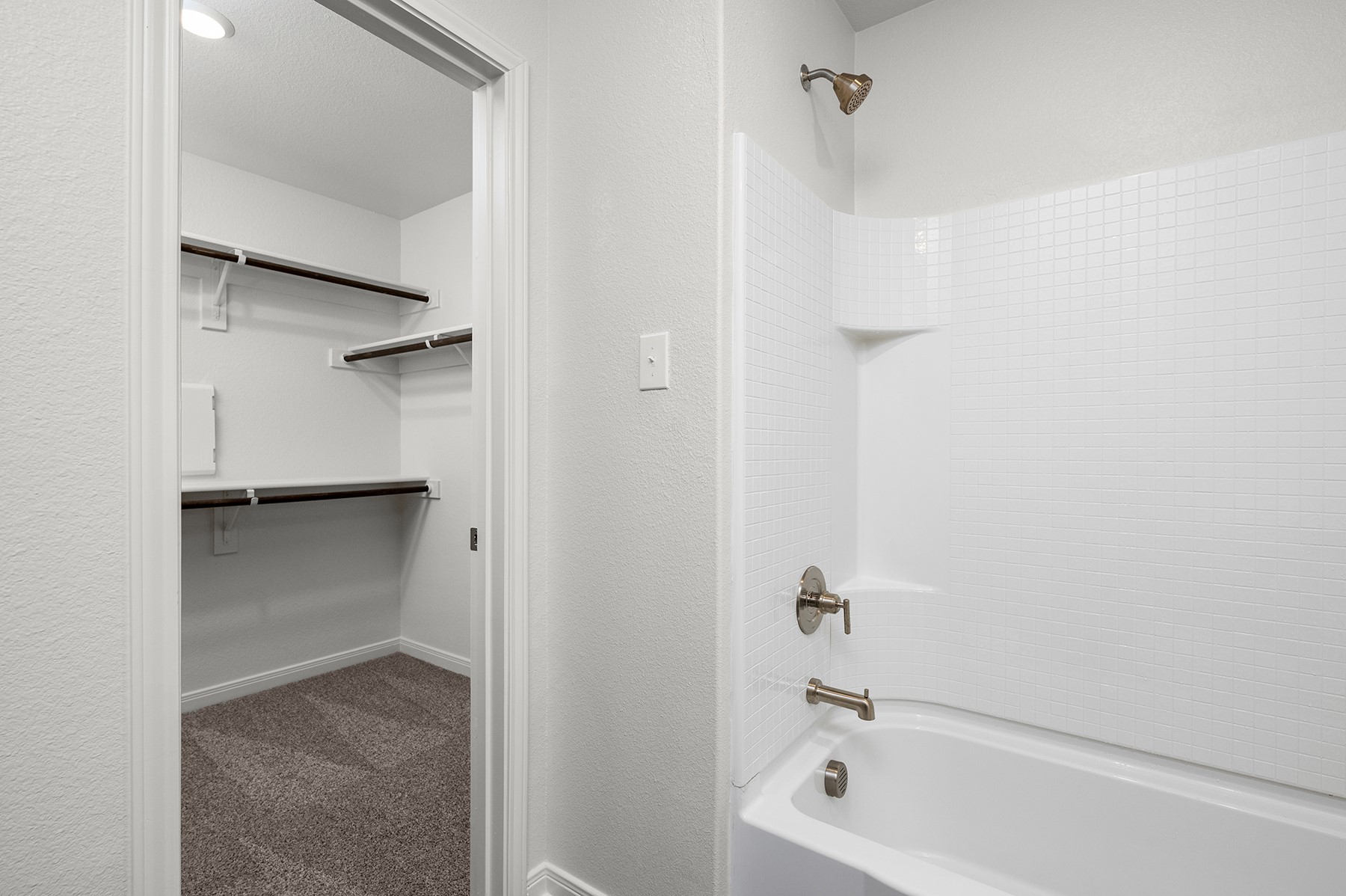 8316 White Wolf Trail Ponder TX 76259
