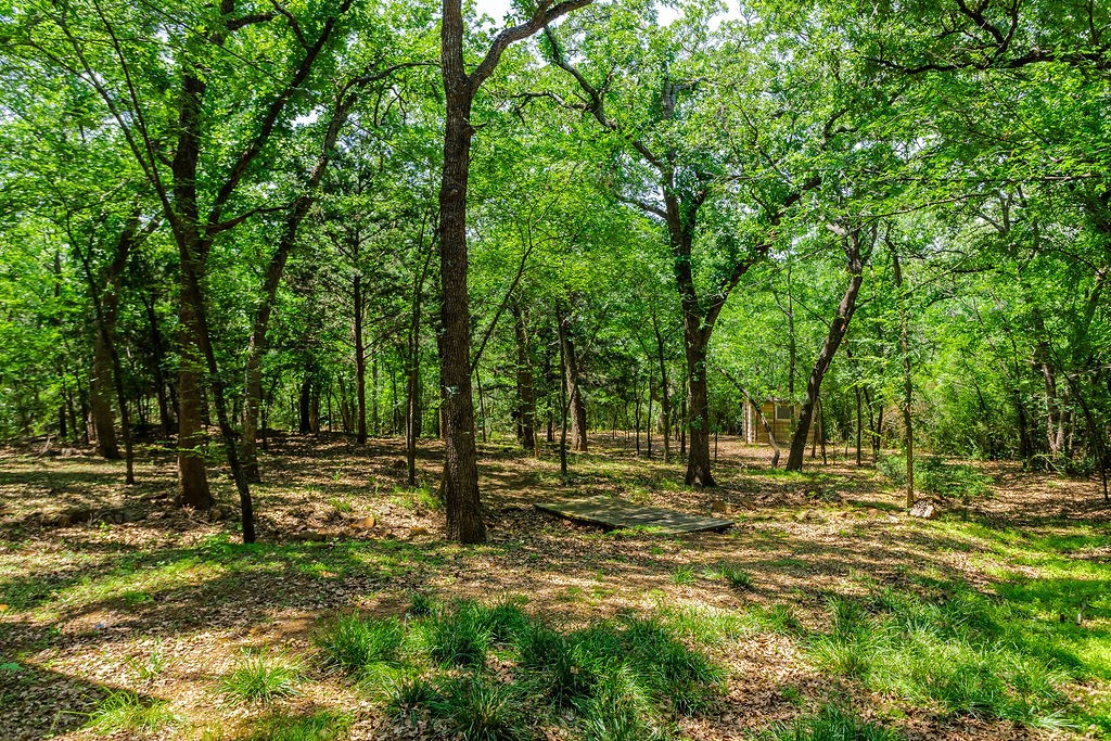 42 Hidden Valley Airpark Shady Shores TX 76208
