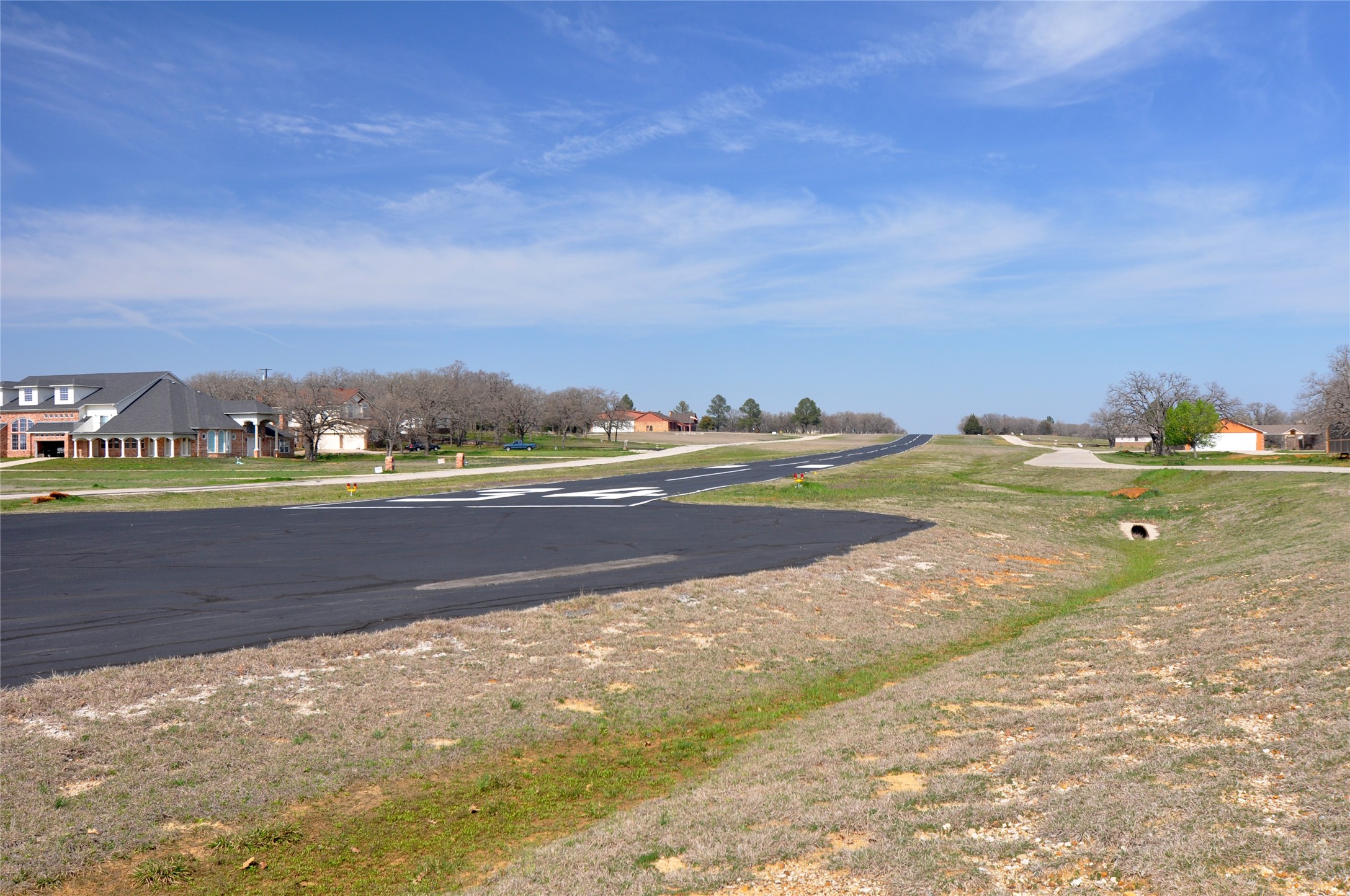 42 Hidden Valley Airpark Shady Shores TX 76208