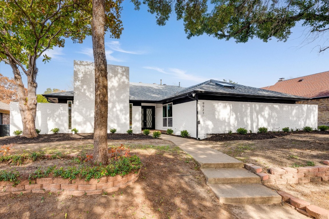 9927 Chimney Hill Lane Dallas TX 75243