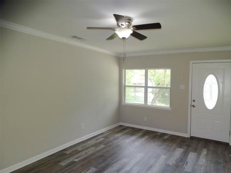 202 E Cober Drive Grand Prairie TX 75051