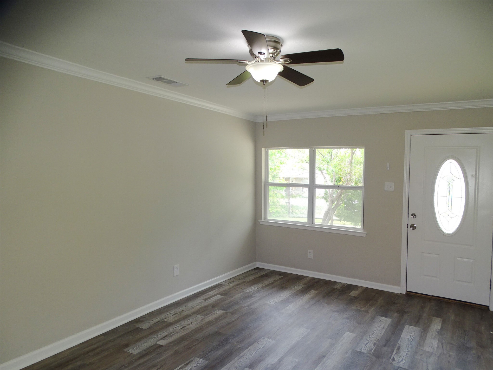 202 E Cober Drive Grand Prairie TX 75051