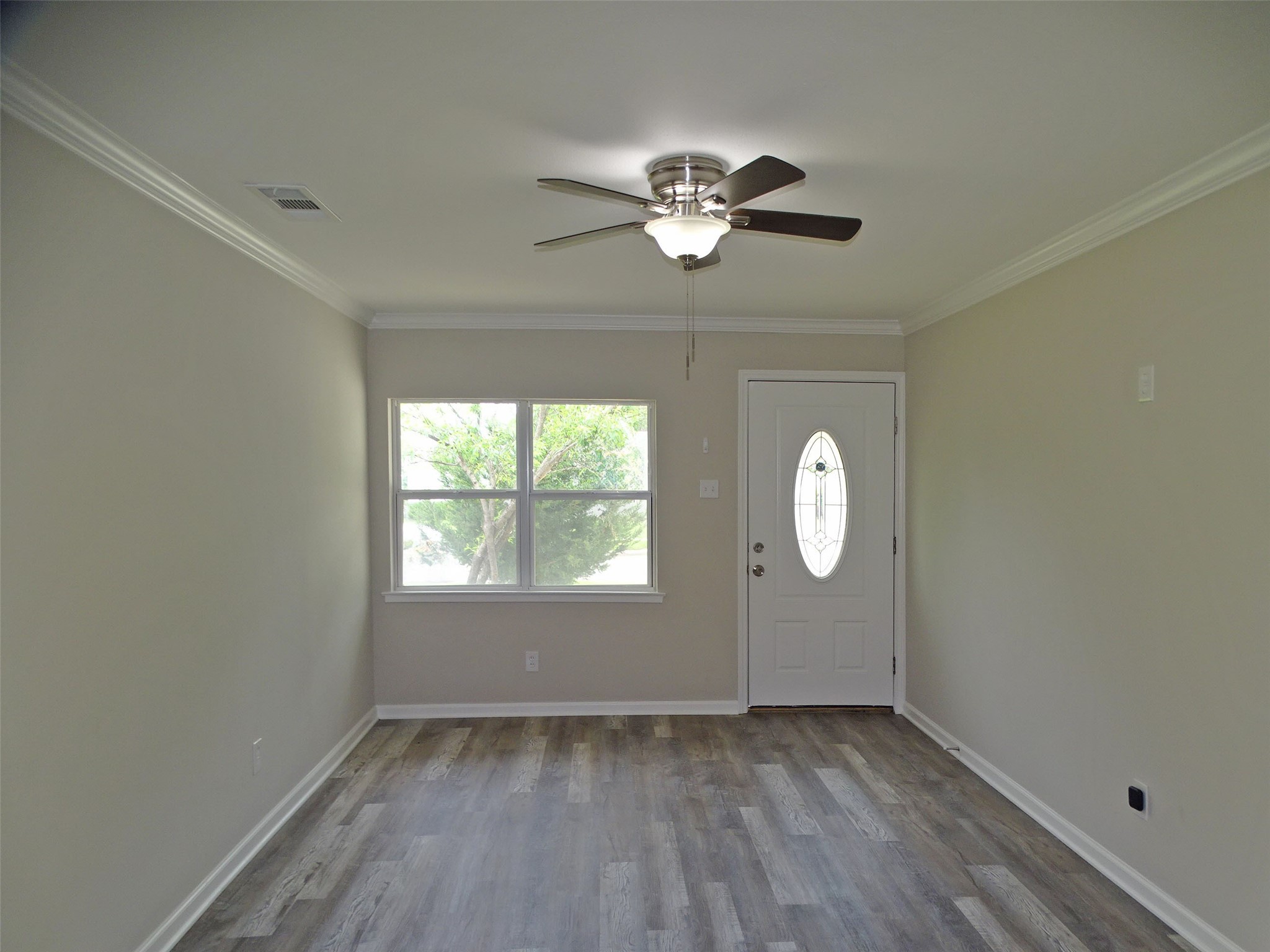 202 E Cober Drive Grand Prairie TX 75051