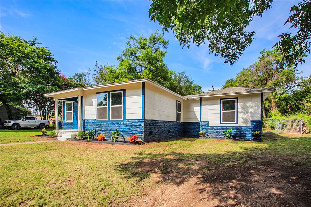 1608 Dallas Street Waco TX 76704