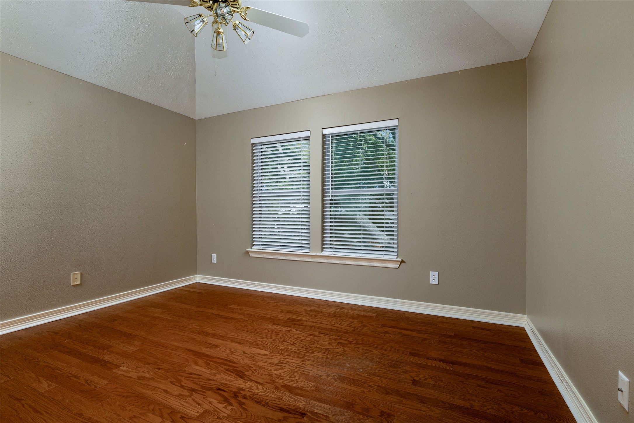 6705 Savannah Lane Fort Worth TX 76132