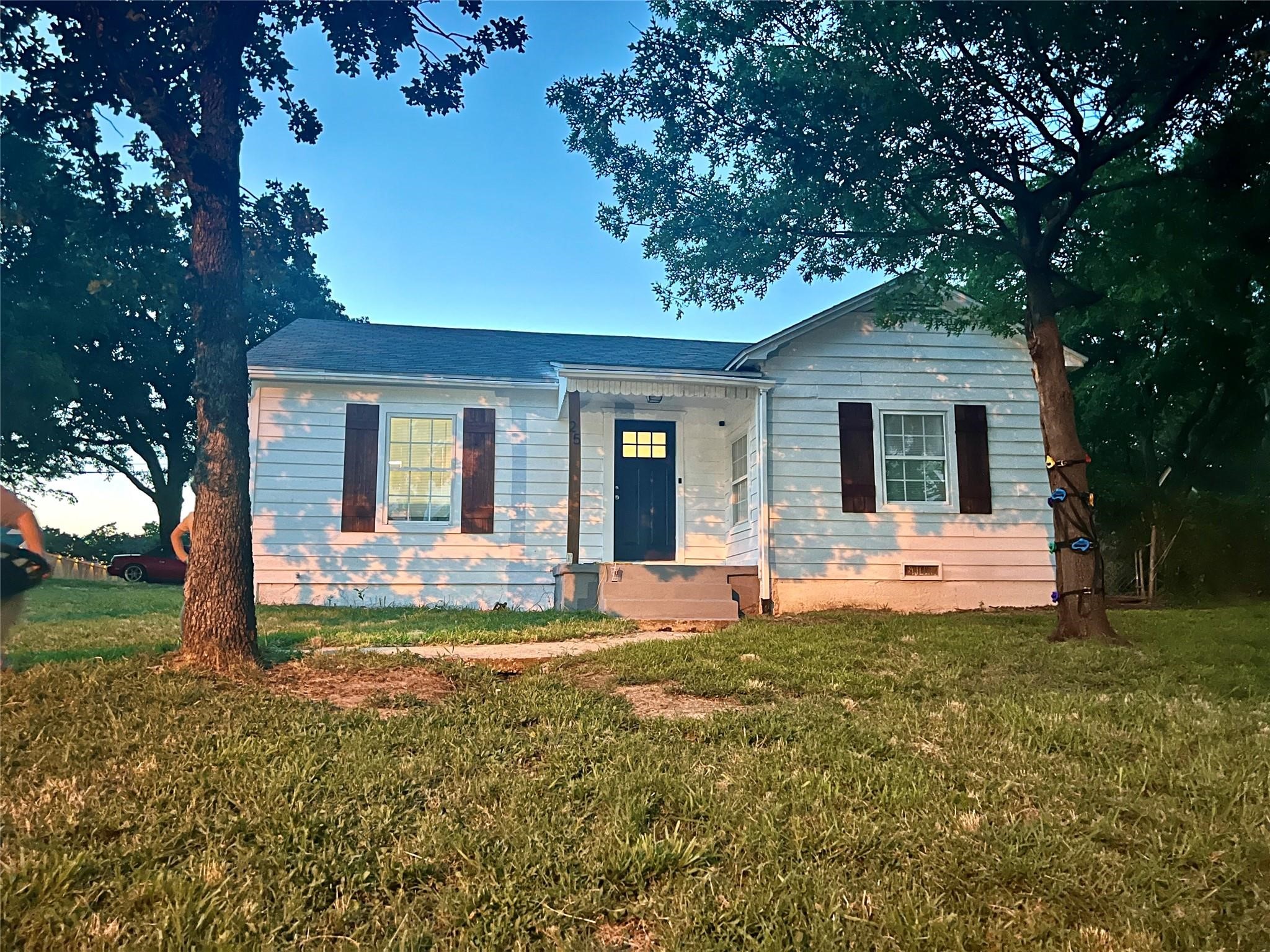 25 W Parnell Street Denison TX 75020