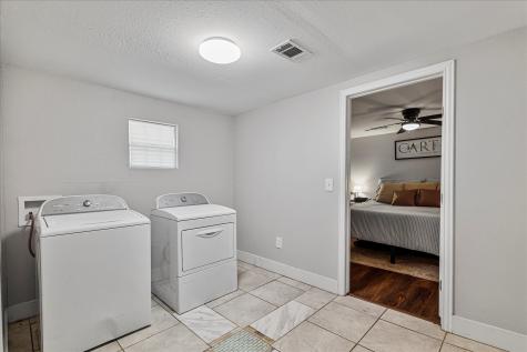 25 W Parnell Street Denison TX 75020