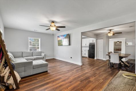 25 W Parnell Street Denison TX 75020