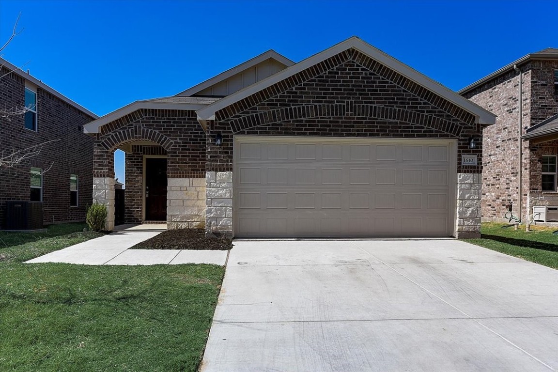 1610 Petrolia Drive Forney TX 75126