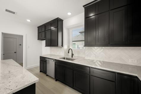 405 Newpark Boulevard Desoto TX 75115