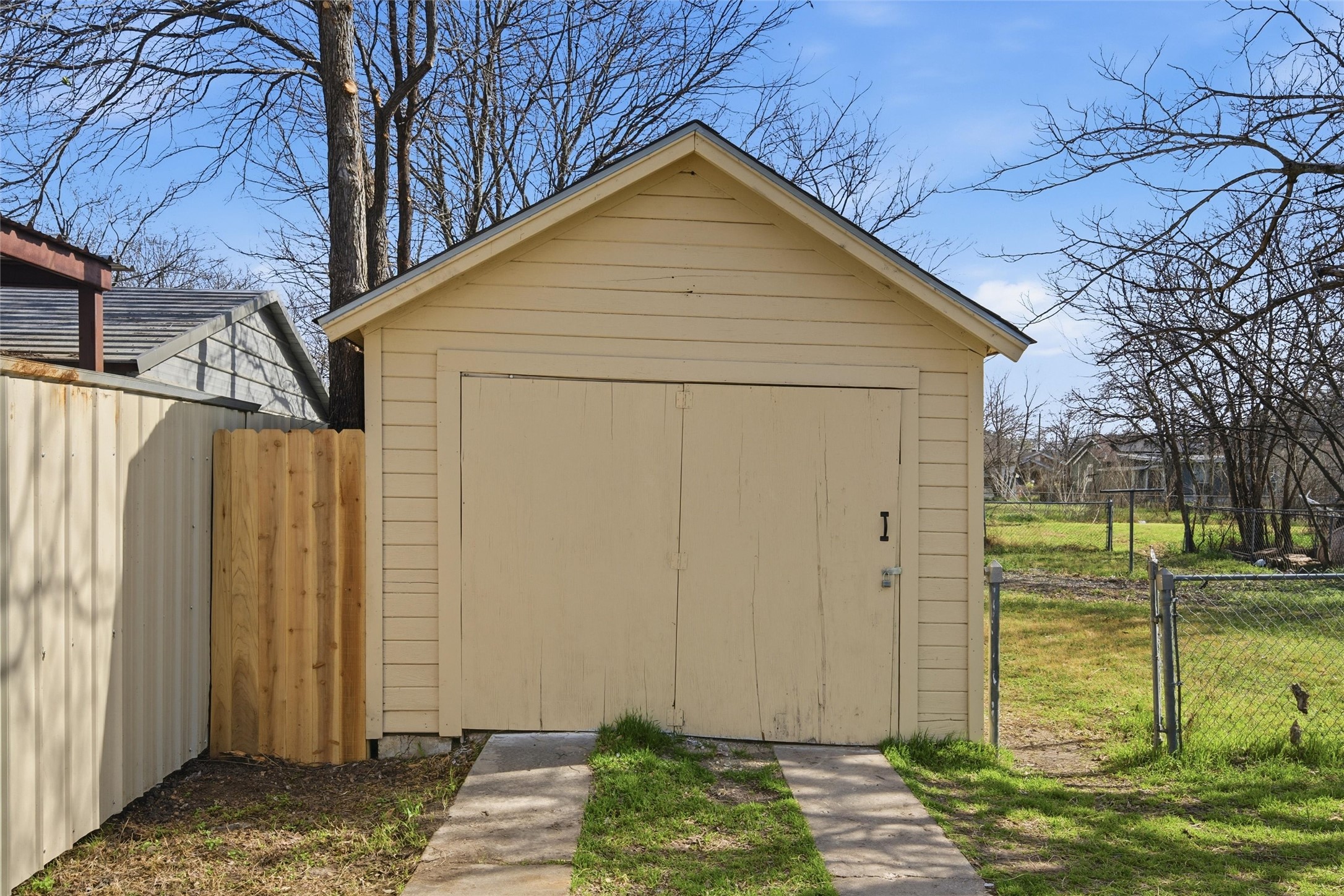 1227 La Vega Street Waco TX 76705