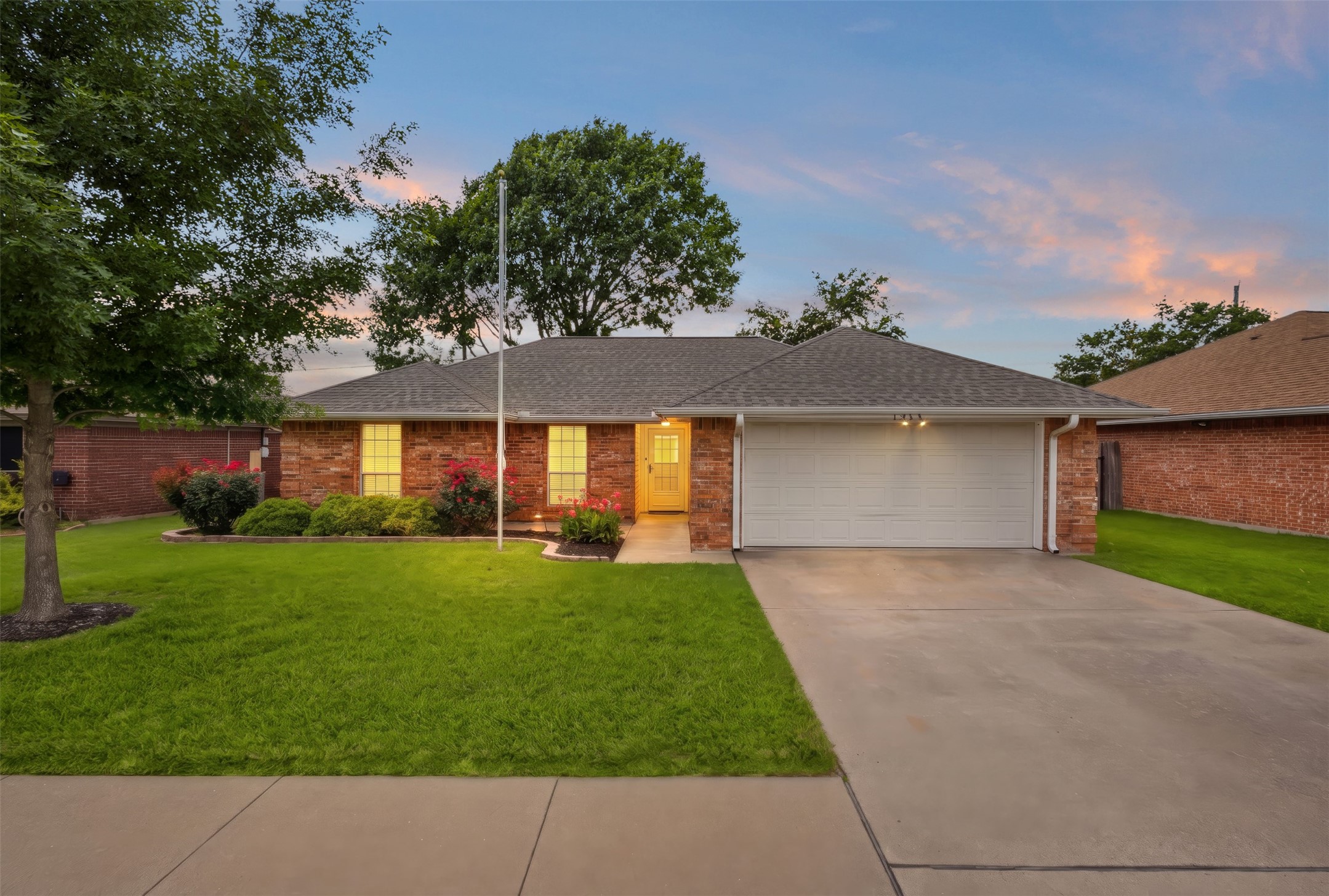 1013 Park Place Boulevard Midlothian TX 76065
