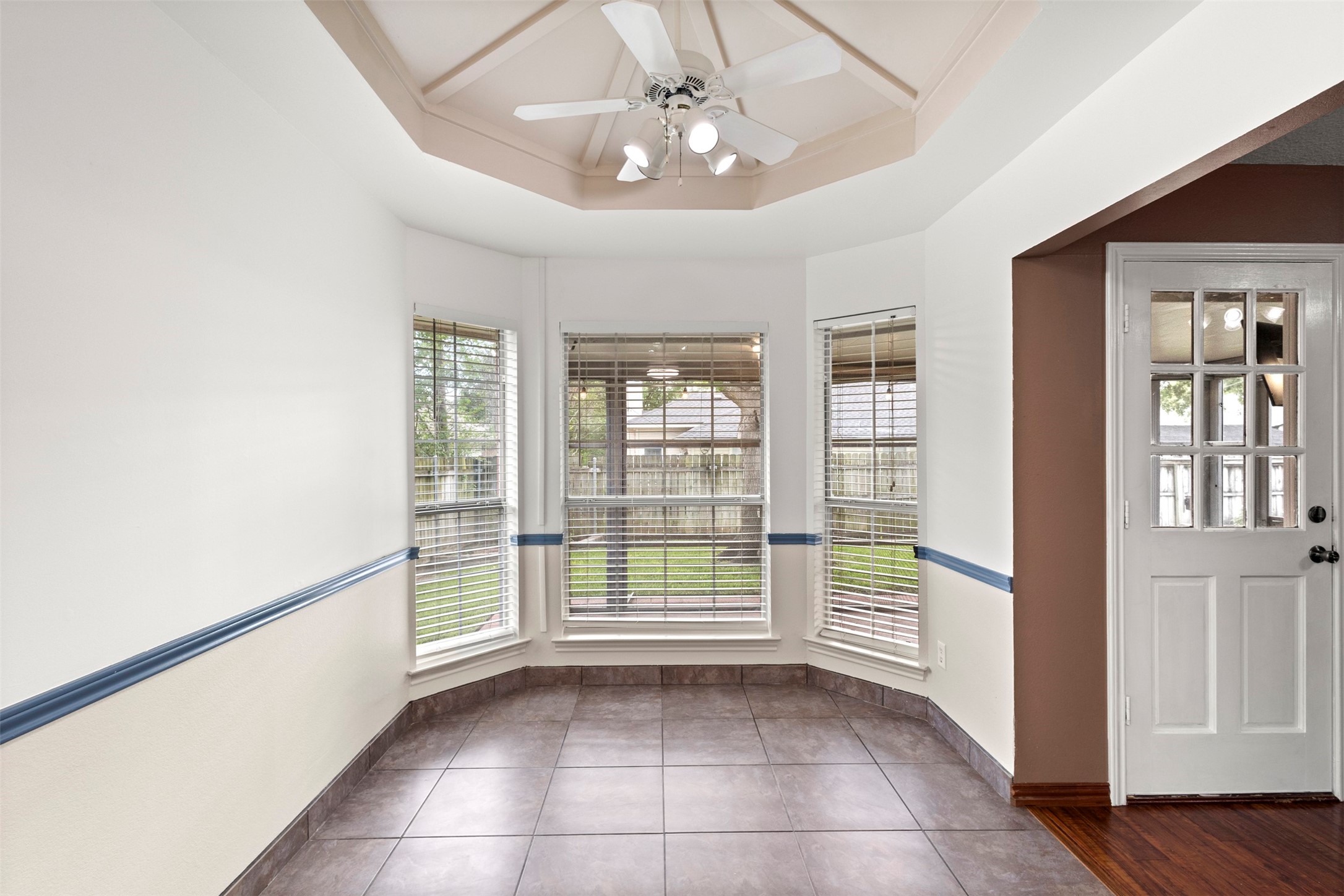 1013 Park Place Boulevard Midlothian TX 76065