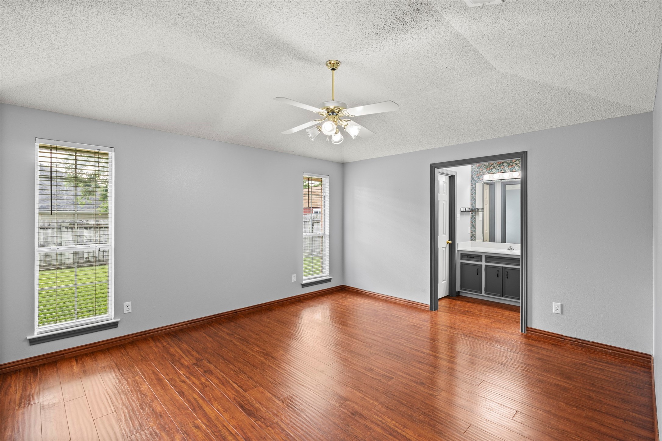 1013 Park Place Boulevard Midlothian TX 76065