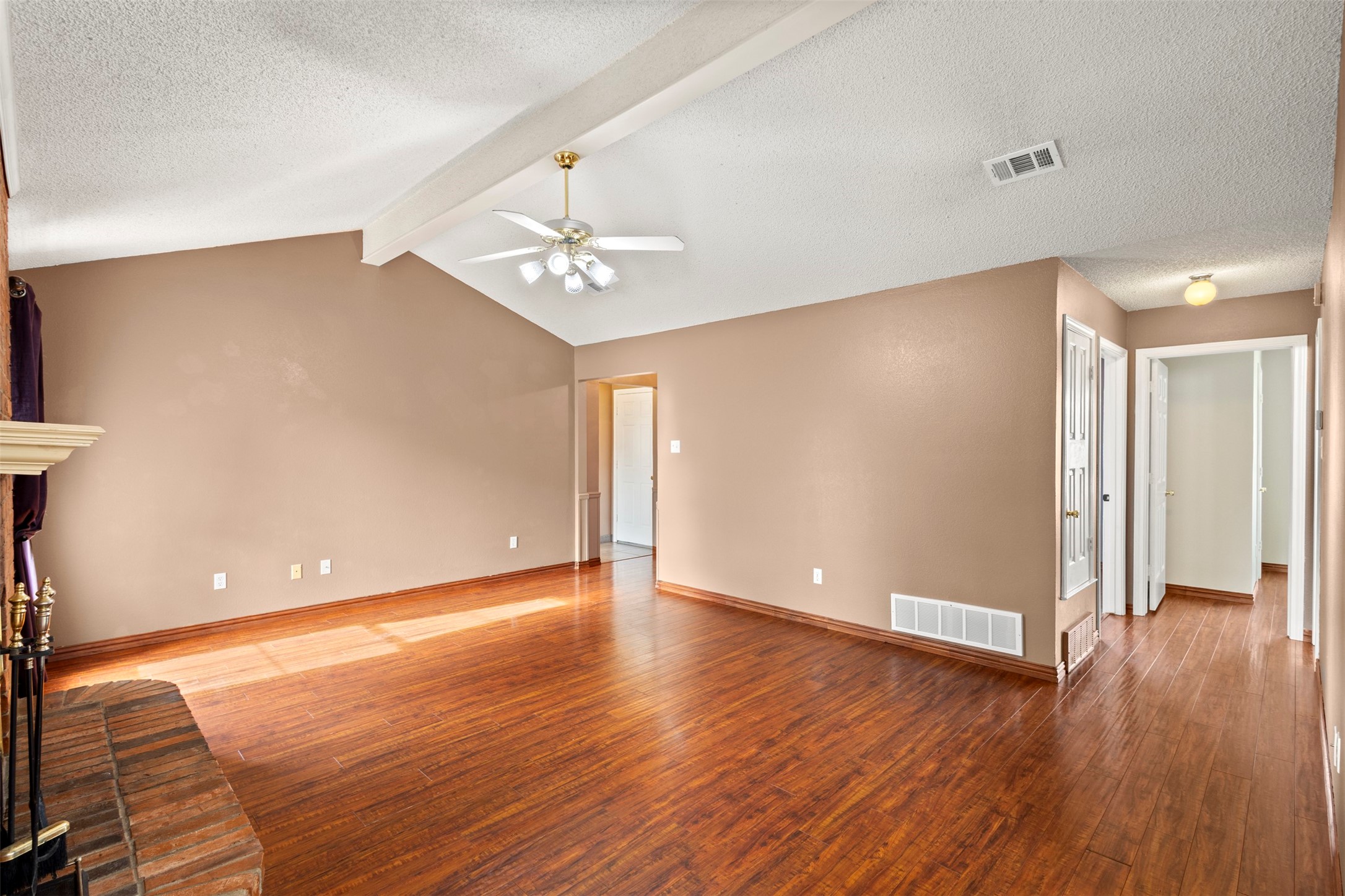 1013 Park Place Boulevard Midlothian TX 76065