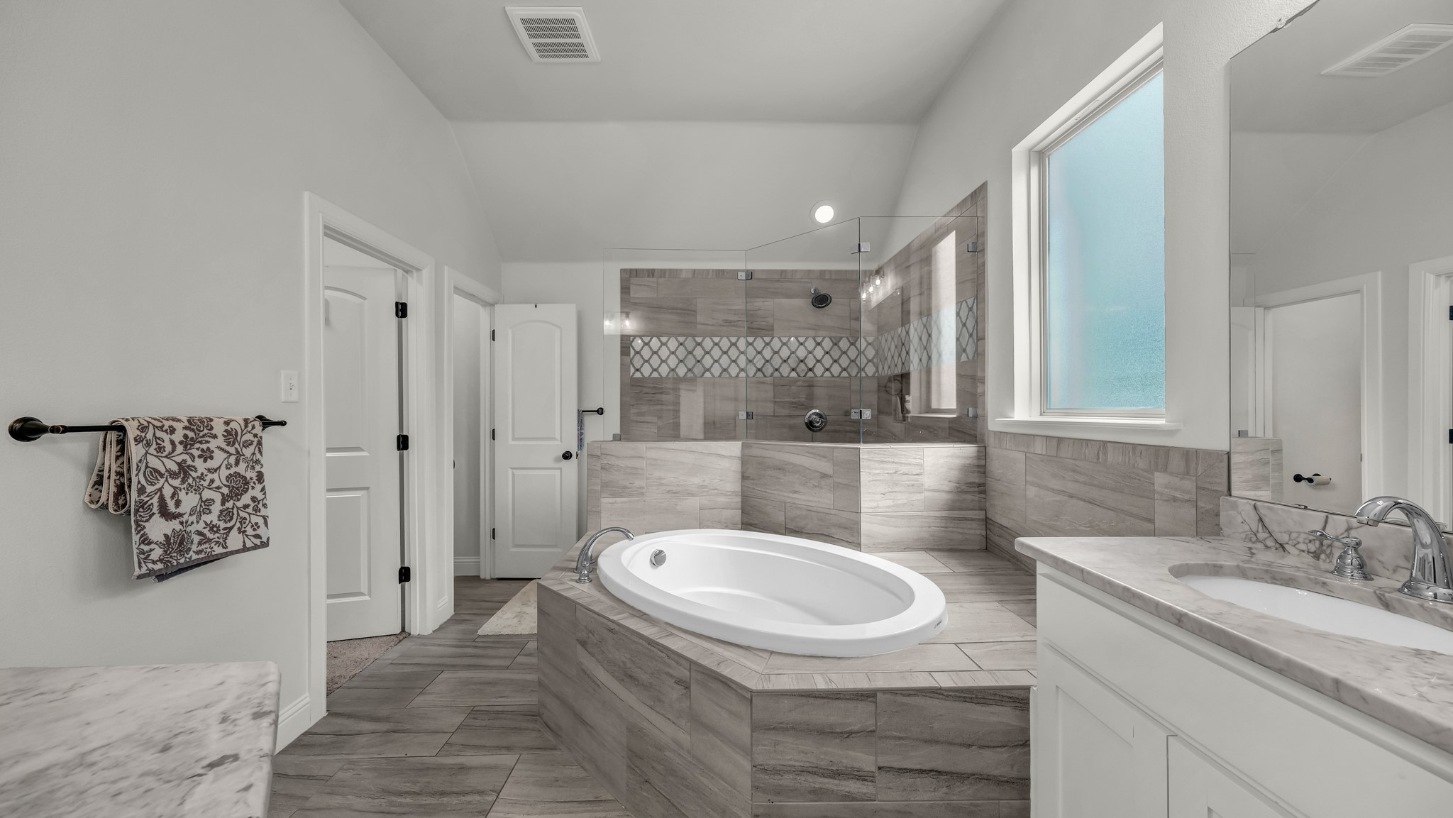 206 El Dorado Trail Millsap TX 76066