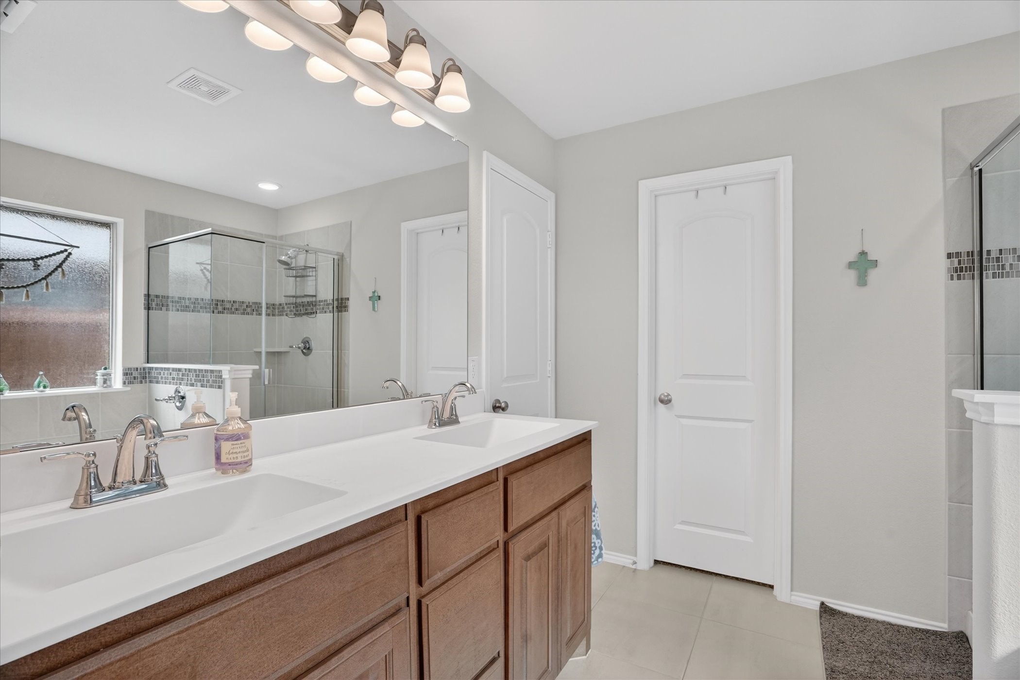 7729 Gatevine Avenue Joshua TX 76058
