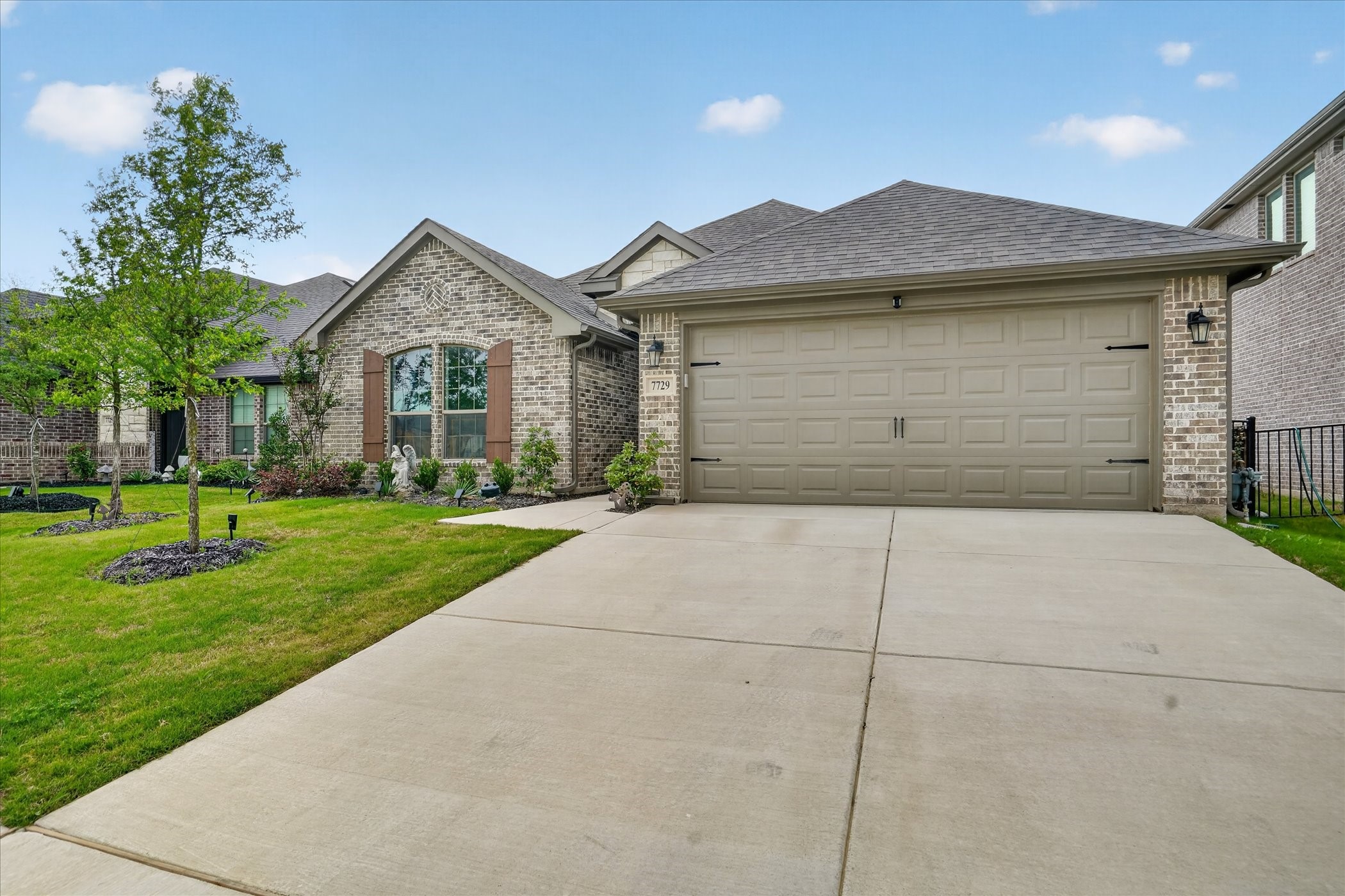7729 Gatevine Avenue Joshua TX 76058