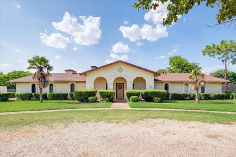 7317 Chapman Drive North Richland Hills TX 76182