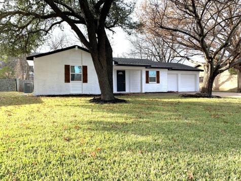 1116 Bryant Street Benbrook TX 76126