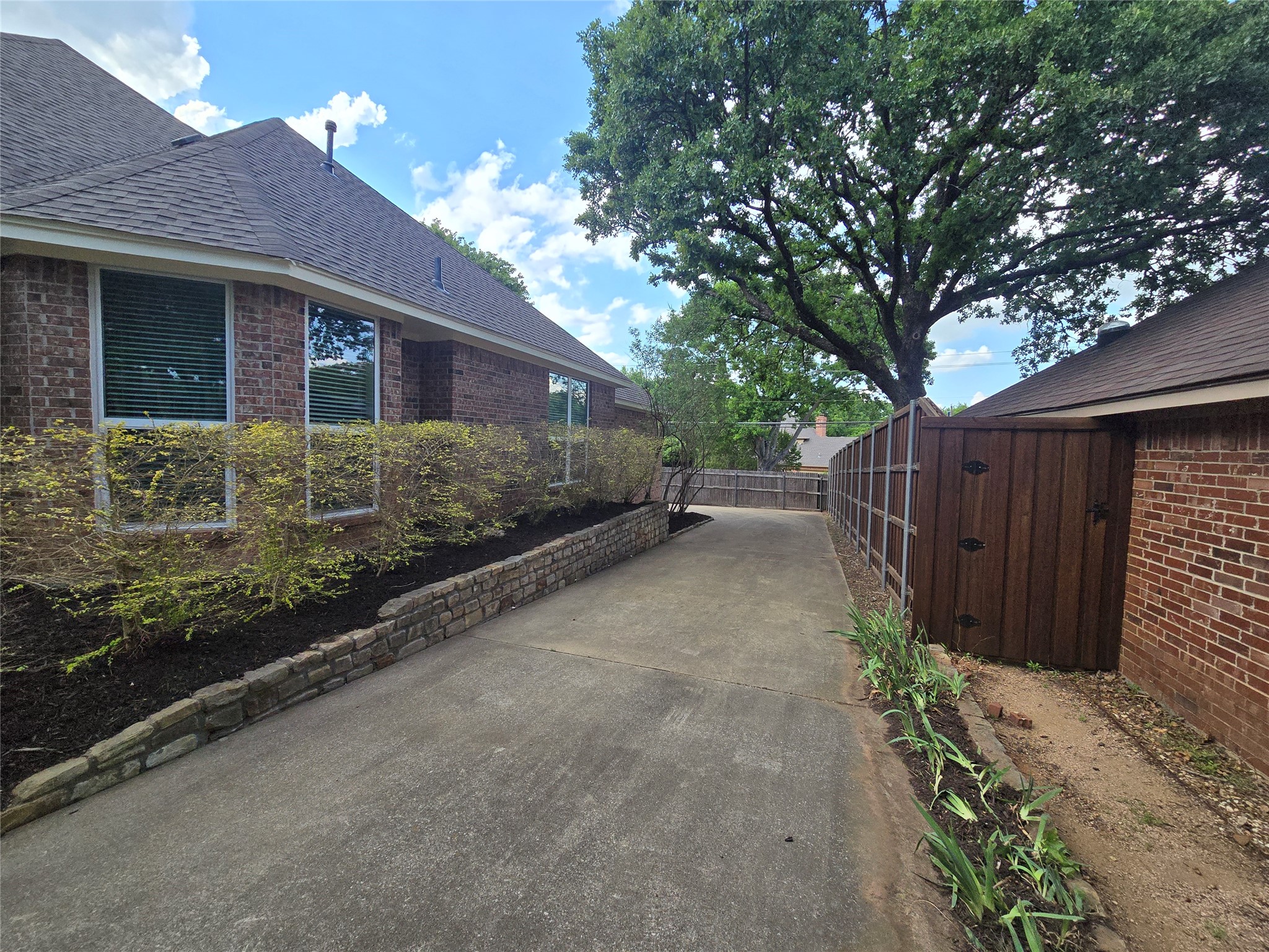 2954 Woodland Hills Drive Grapevine TX 76051