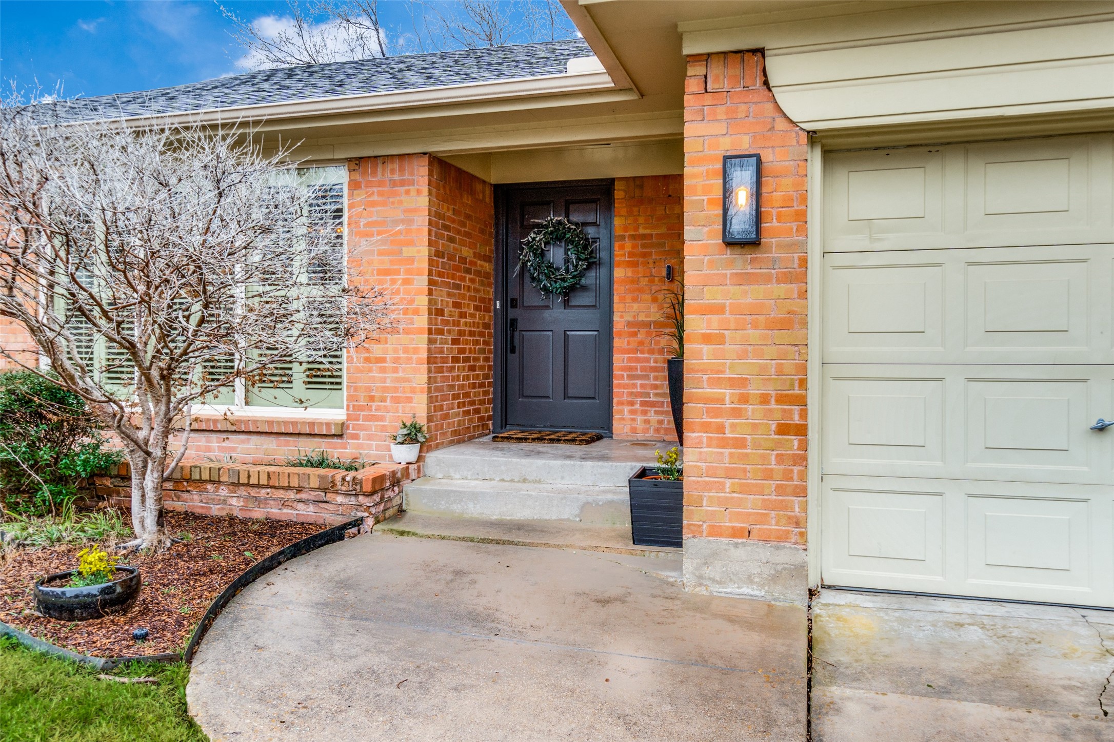 9131 Longmont Drive Dallas TX 75238