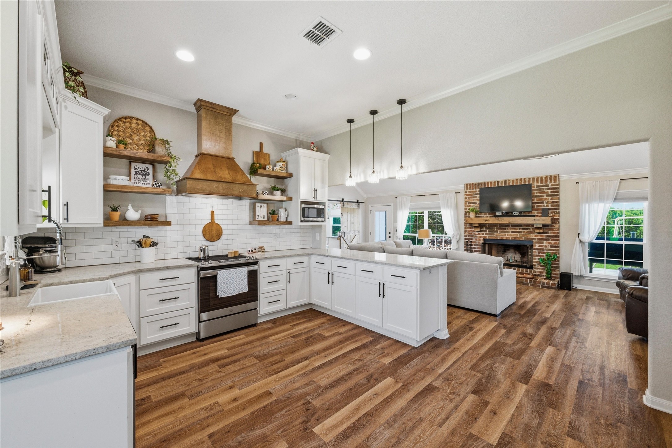 1026 Julia Court Rio Vista TX 76093