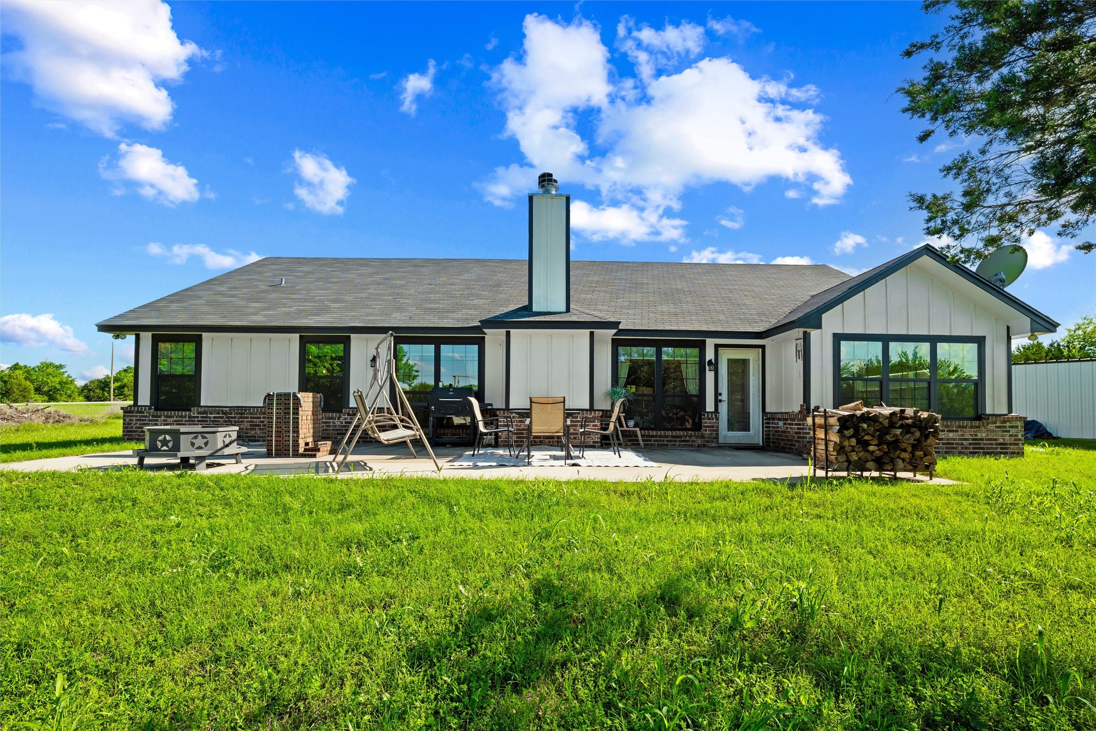 1026 Julia Court Rio Vista TX 76093