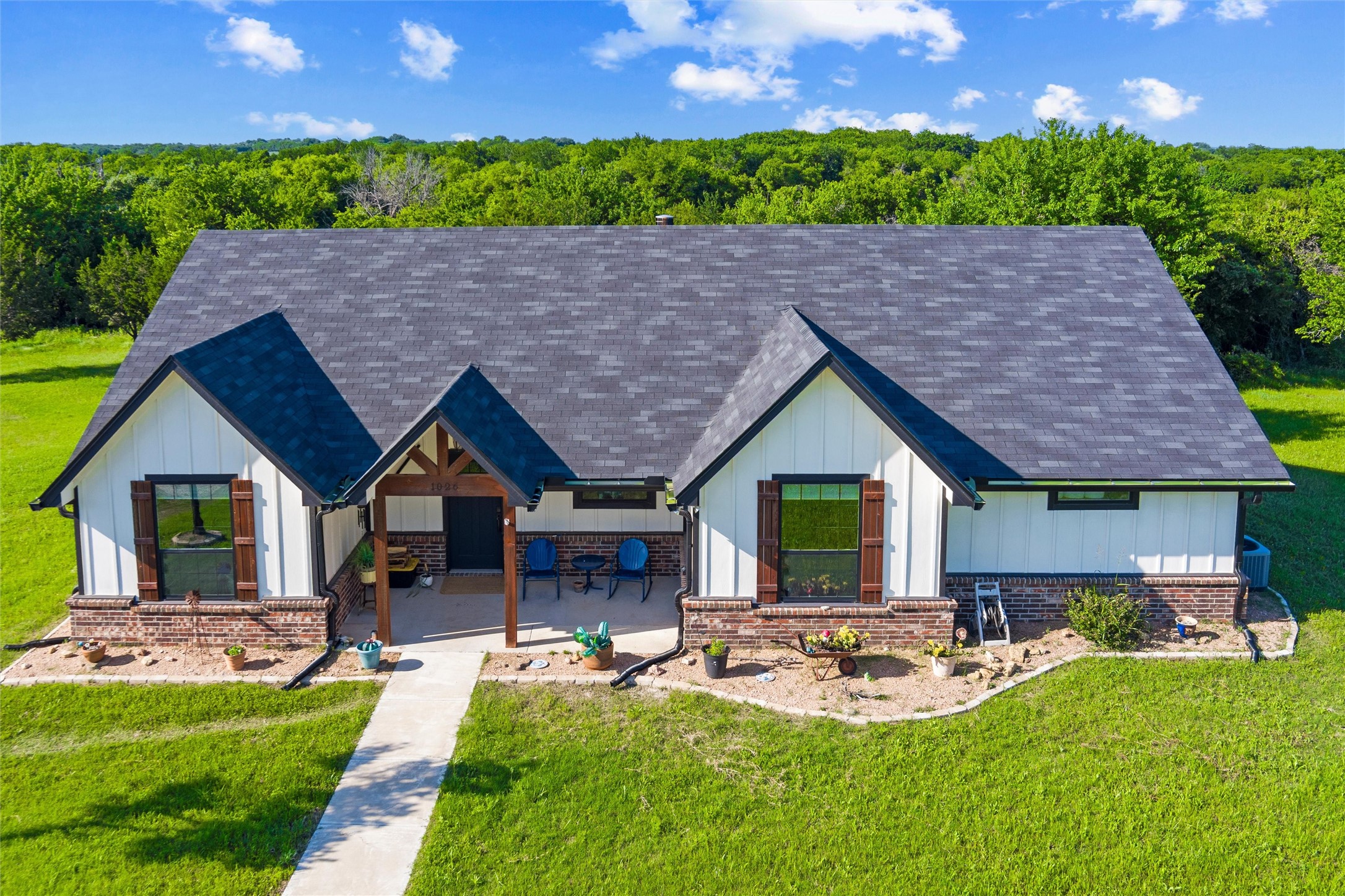 1026 Julia Court Rio Vista TX 76093