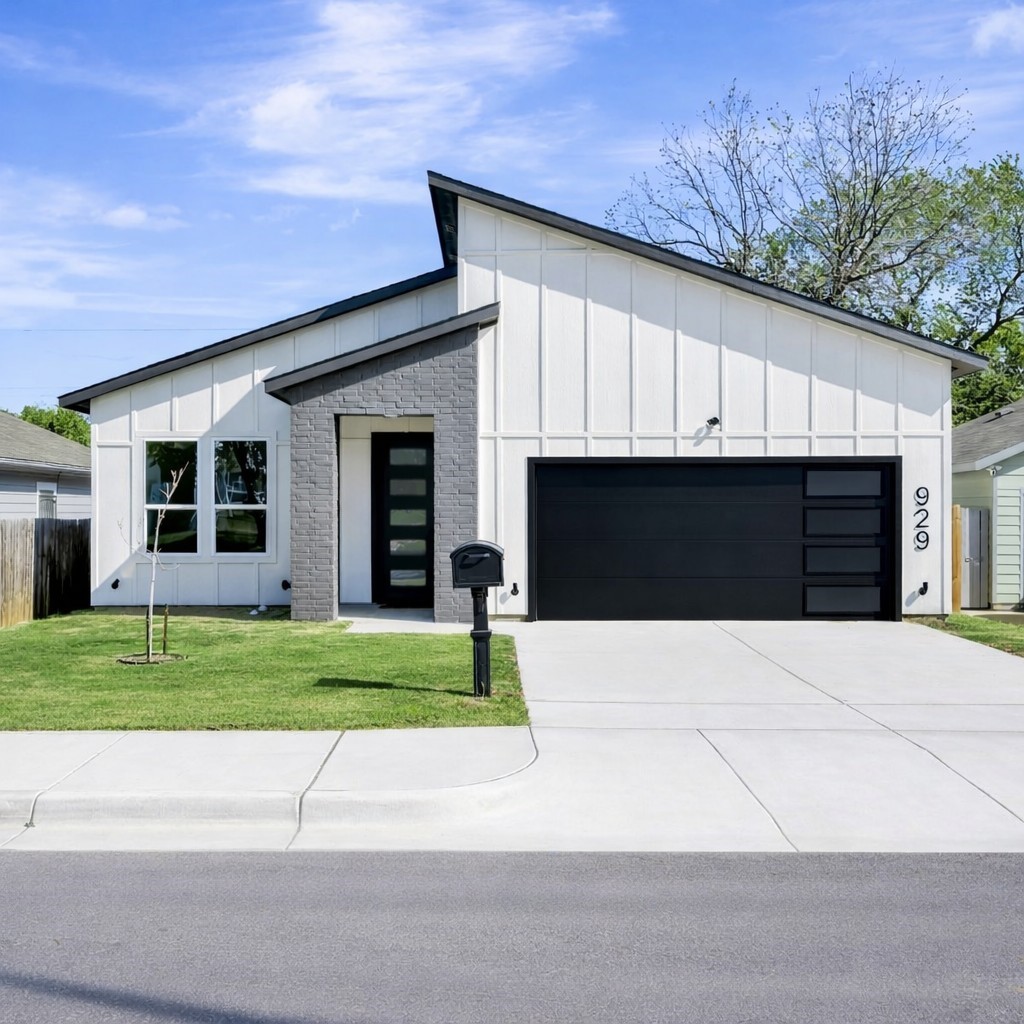 929 E Magnolia Avenue Fort Worth TX 76104